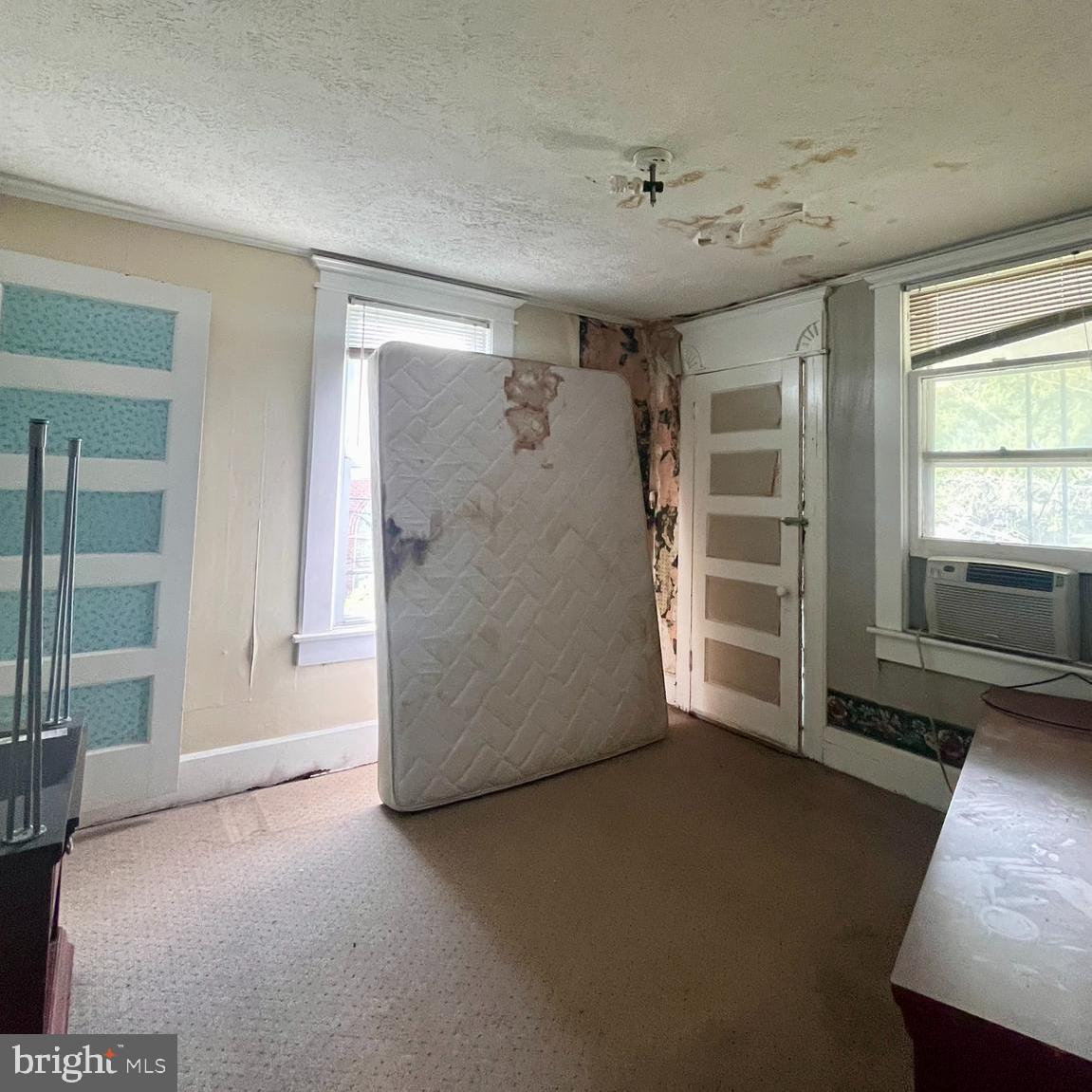 SOUTH END - Residential