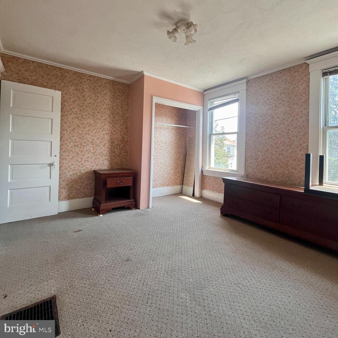 SOUTH END - Residential