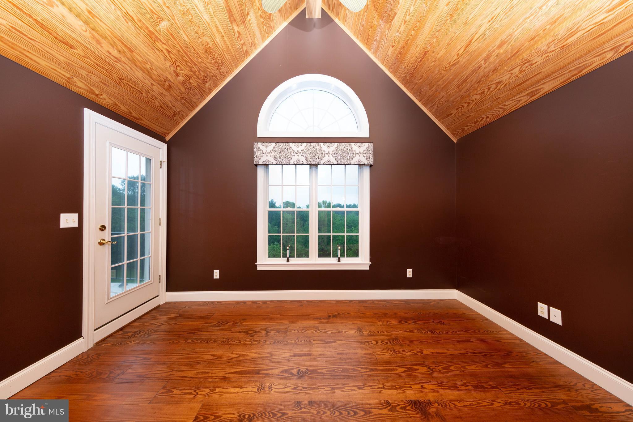 FORESTON RIDGE - Residential