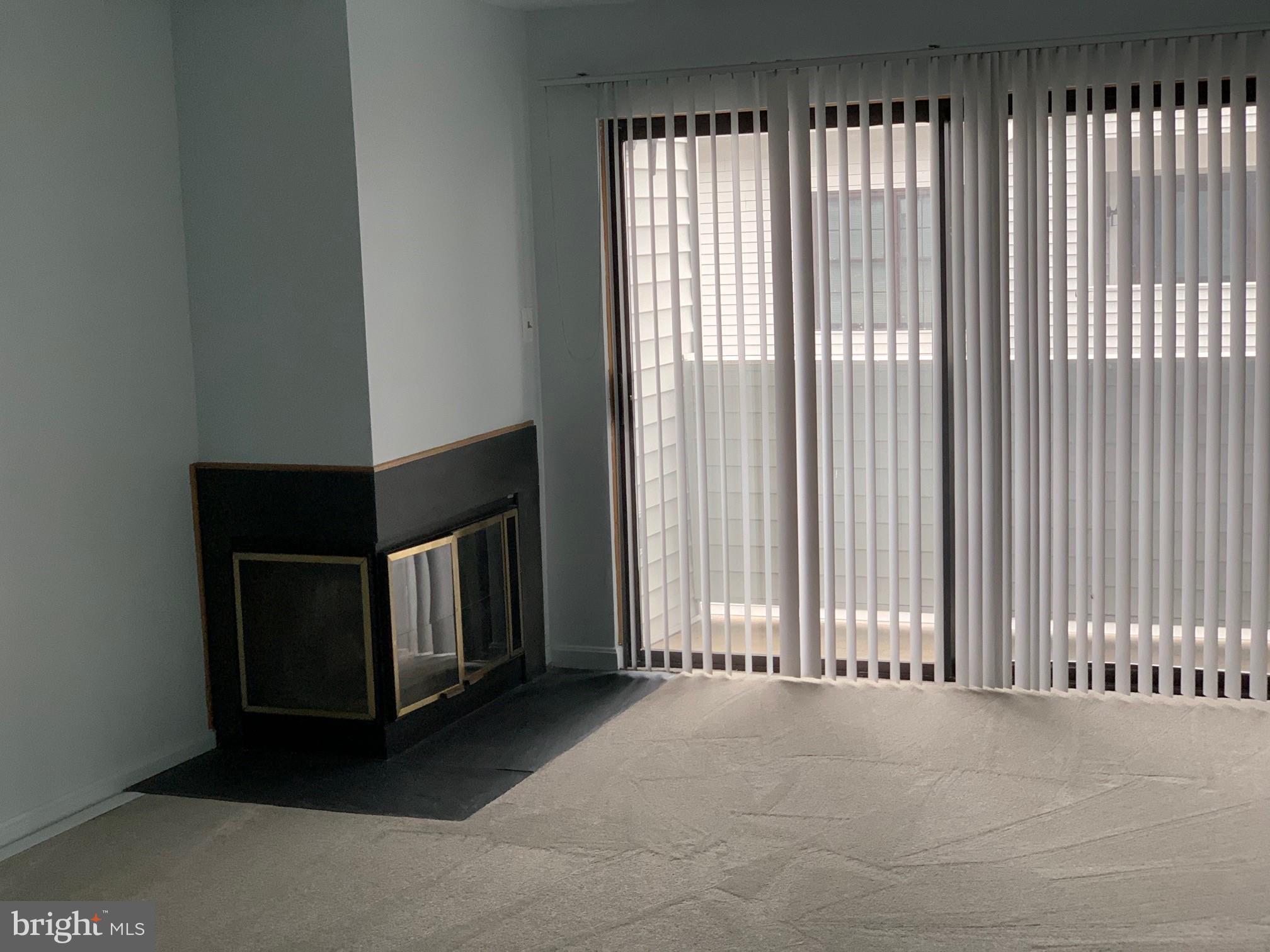 SILVER SPRING - Residential Lease