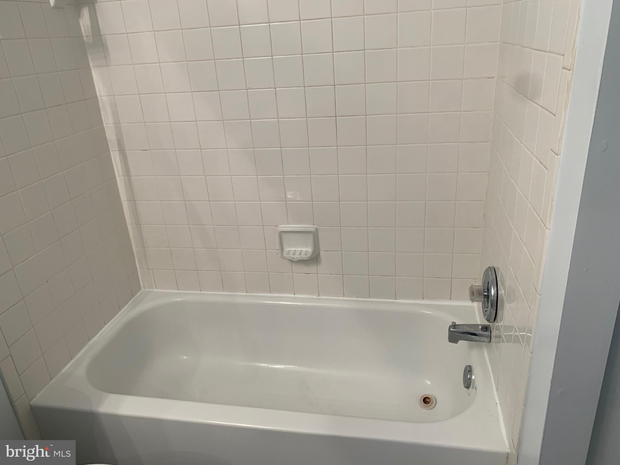 SILVER SPRING - Residential Lease