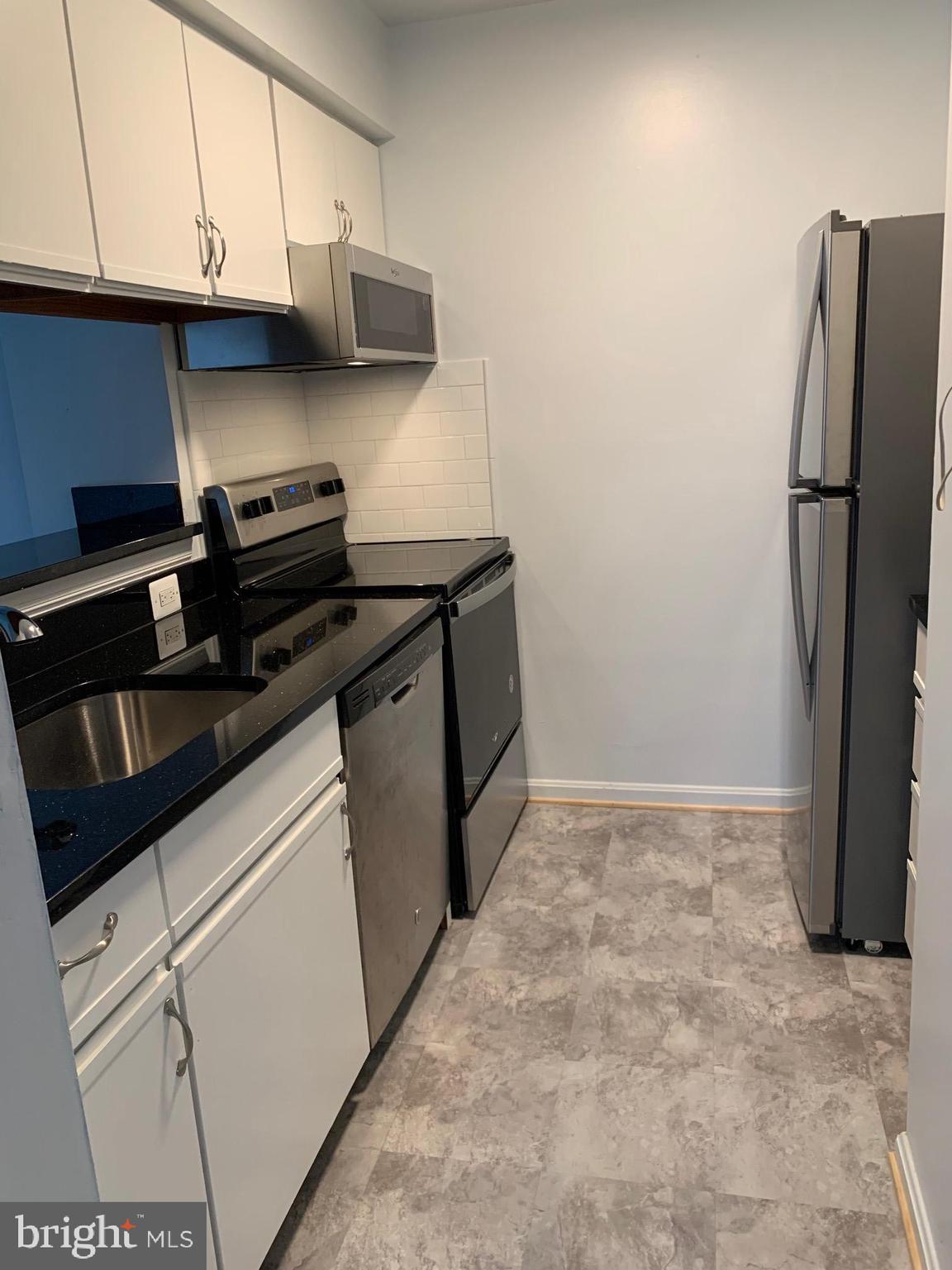 SILVER SPRING - Residential Lease