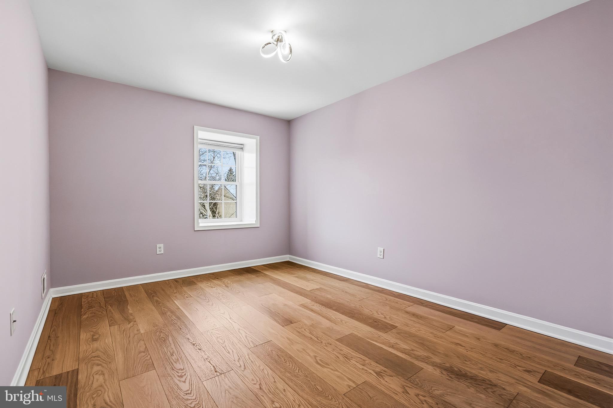 WESTMORELAND SQUARE - Residential