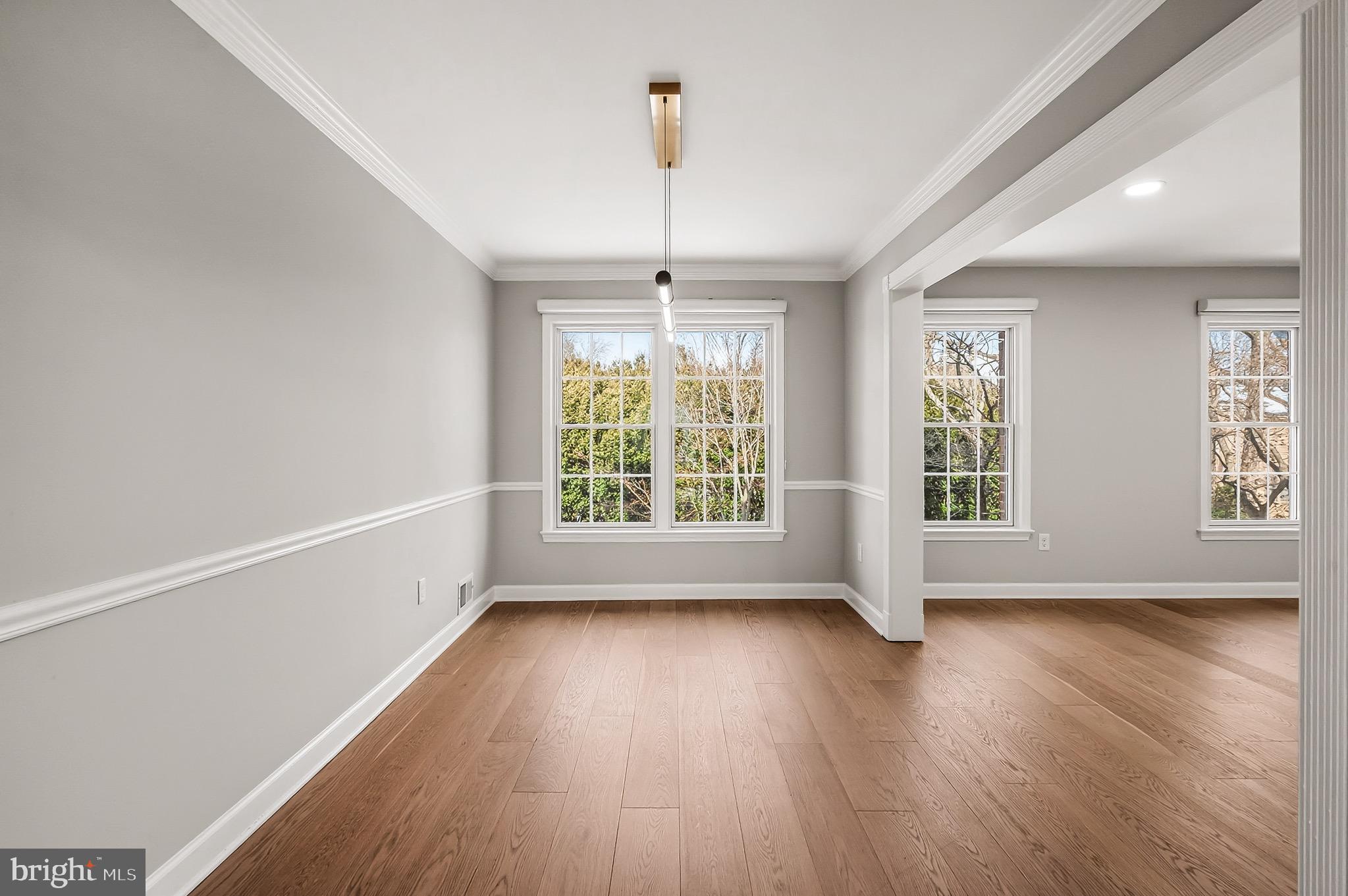 WESTMORELAND SQUARE - Residential