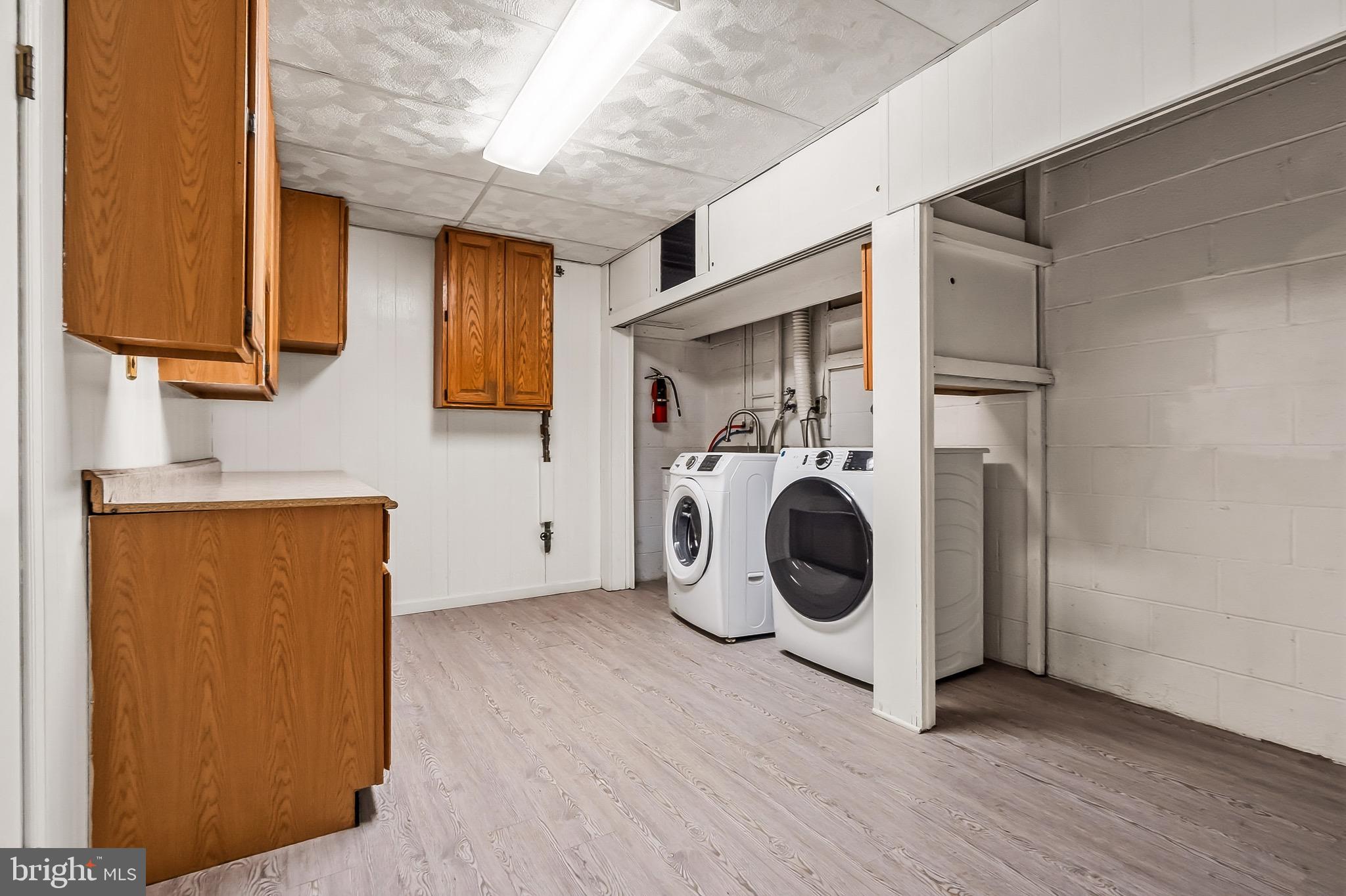 WESTMORELAND SQUARE - Residential