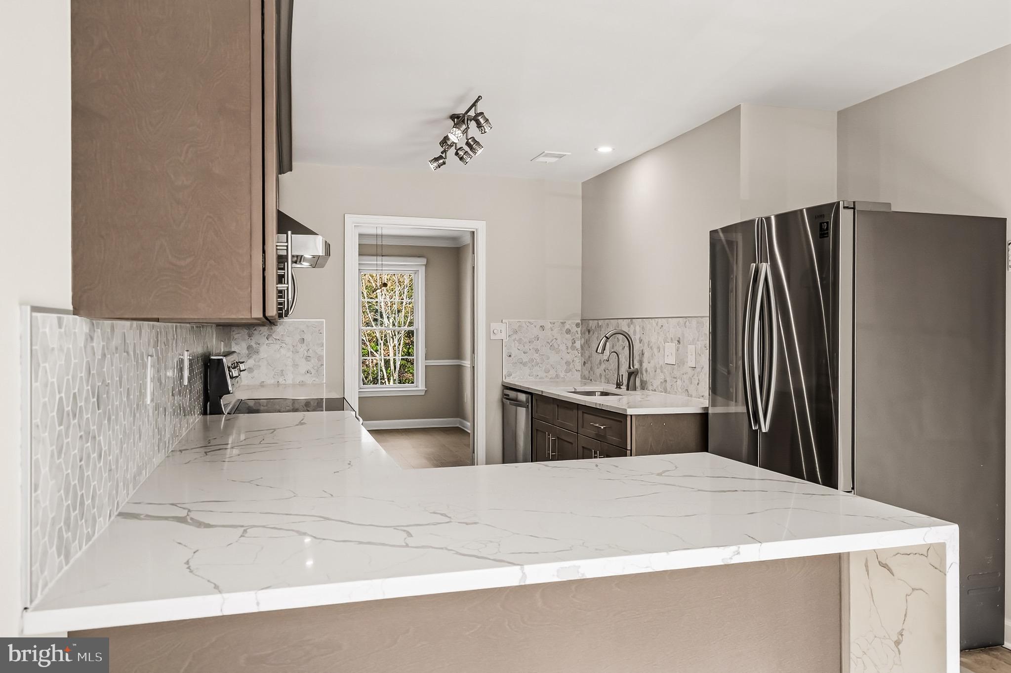 WESTMORELAND SQUARE - Residential