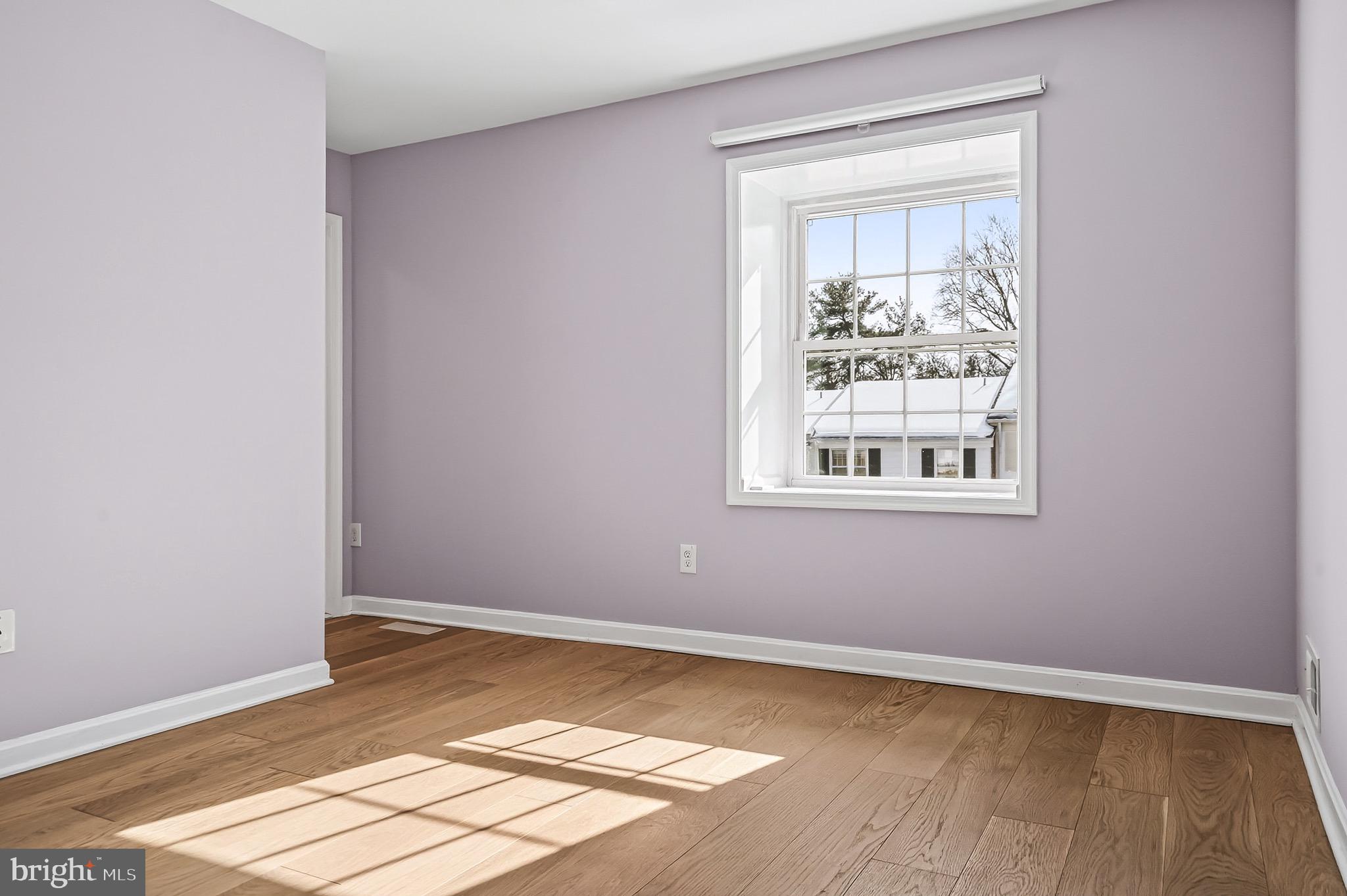 WESTMORELAND SQUARE - Residential