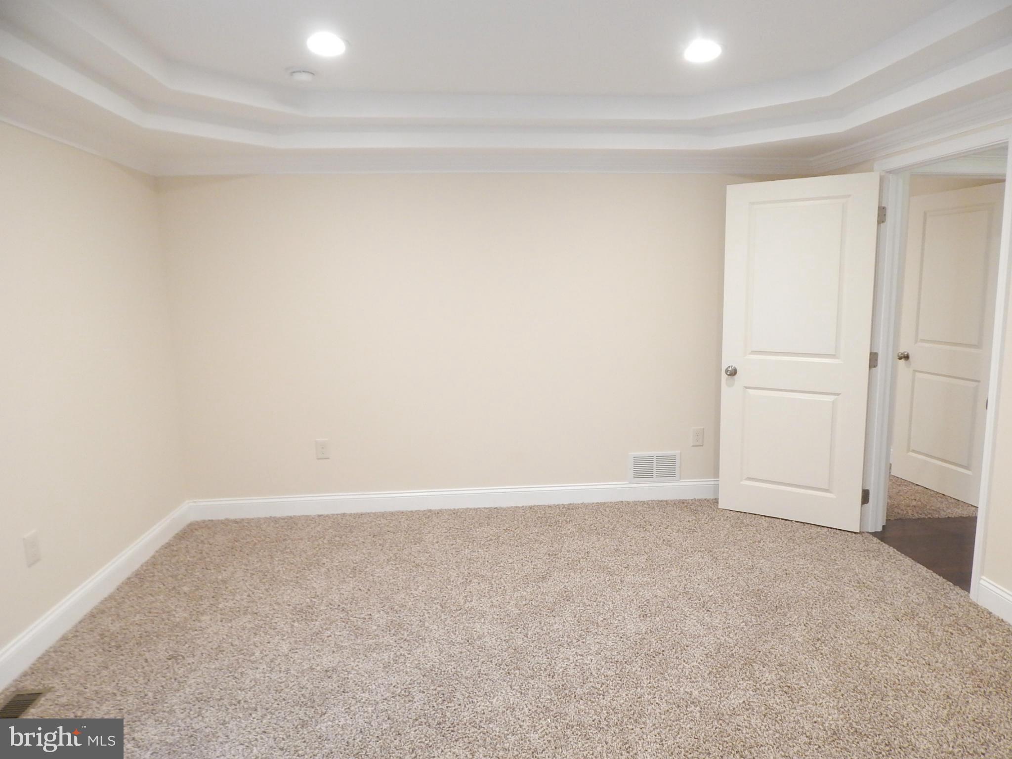 RIVIERA BEACH - Residential