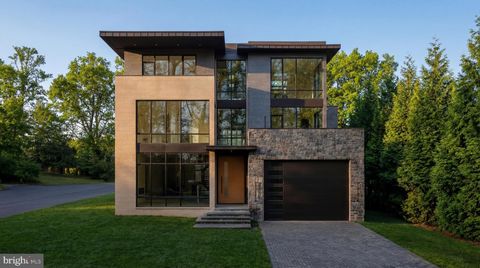 2717 TENNYSON STREET NW WASHINGTON DC 20015