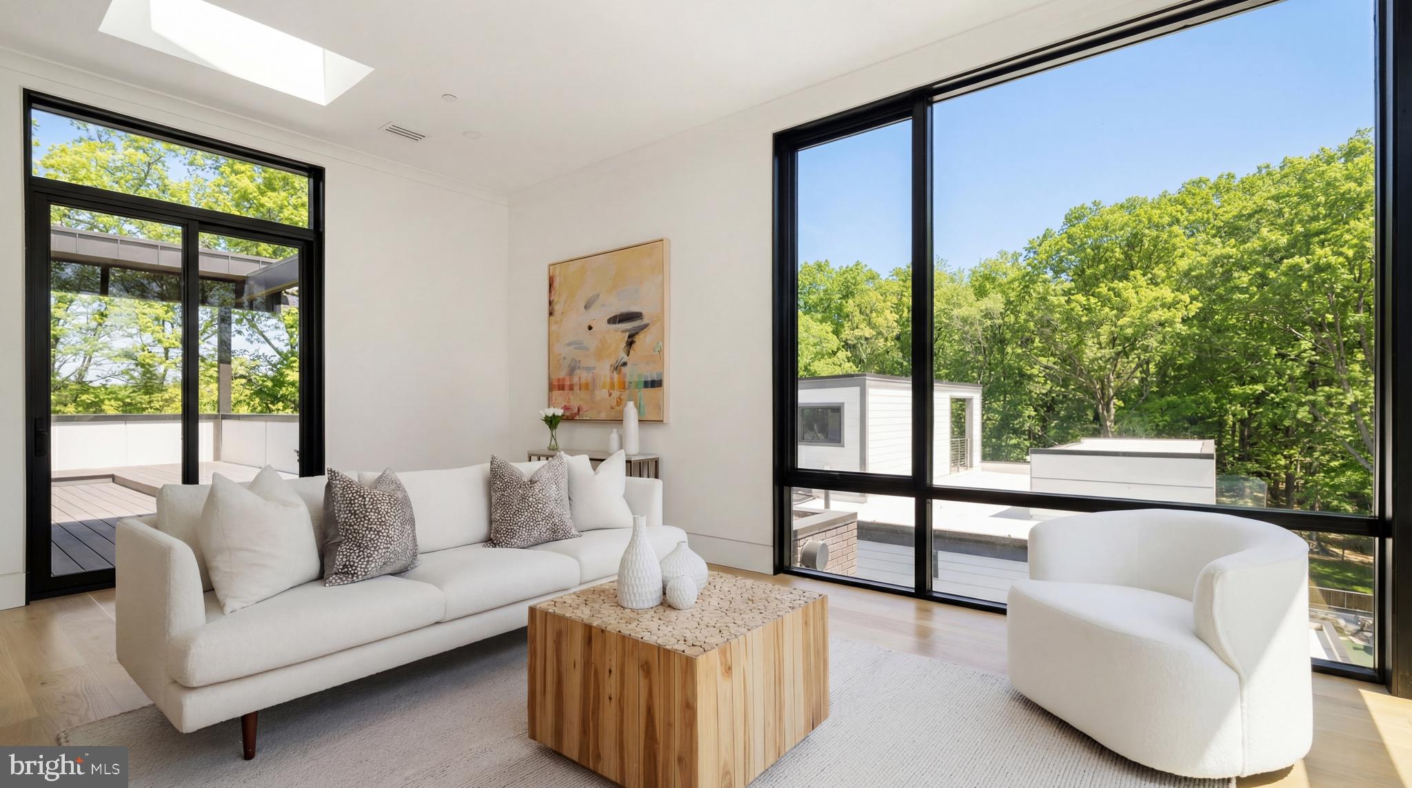 CHEVY CHASE - Residential