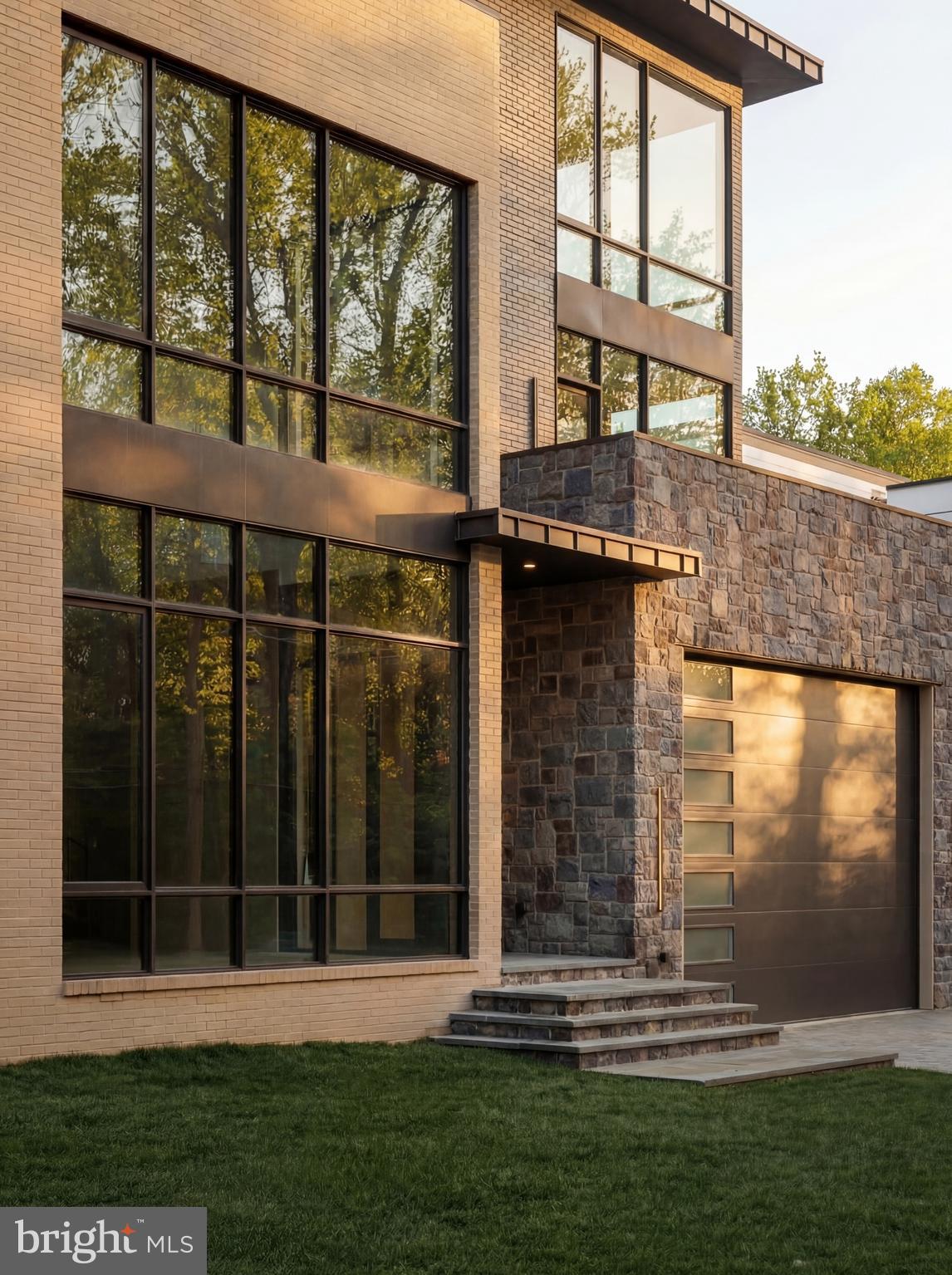 2717 TENNYSON STREET NW