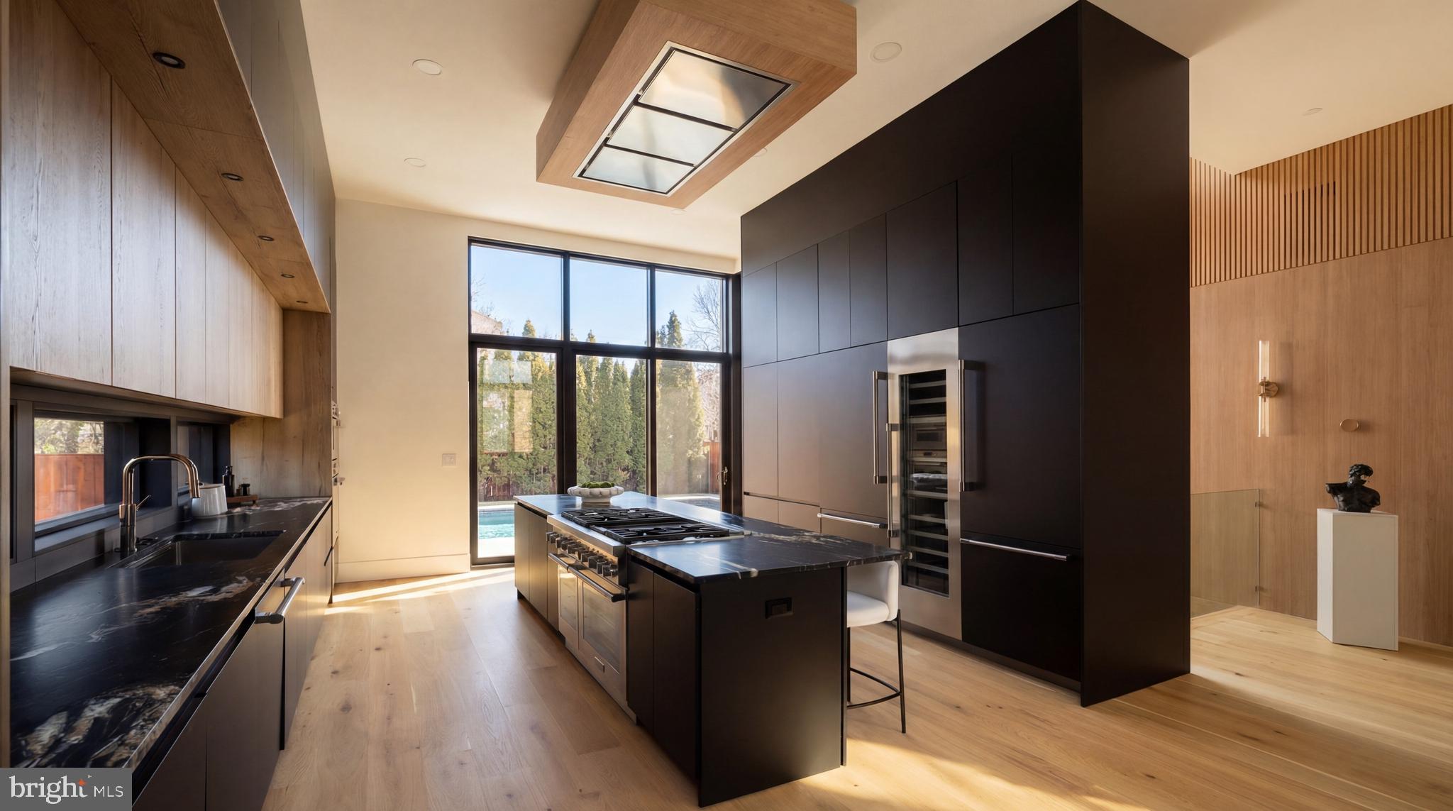 CHEVY CHASE - Residential
