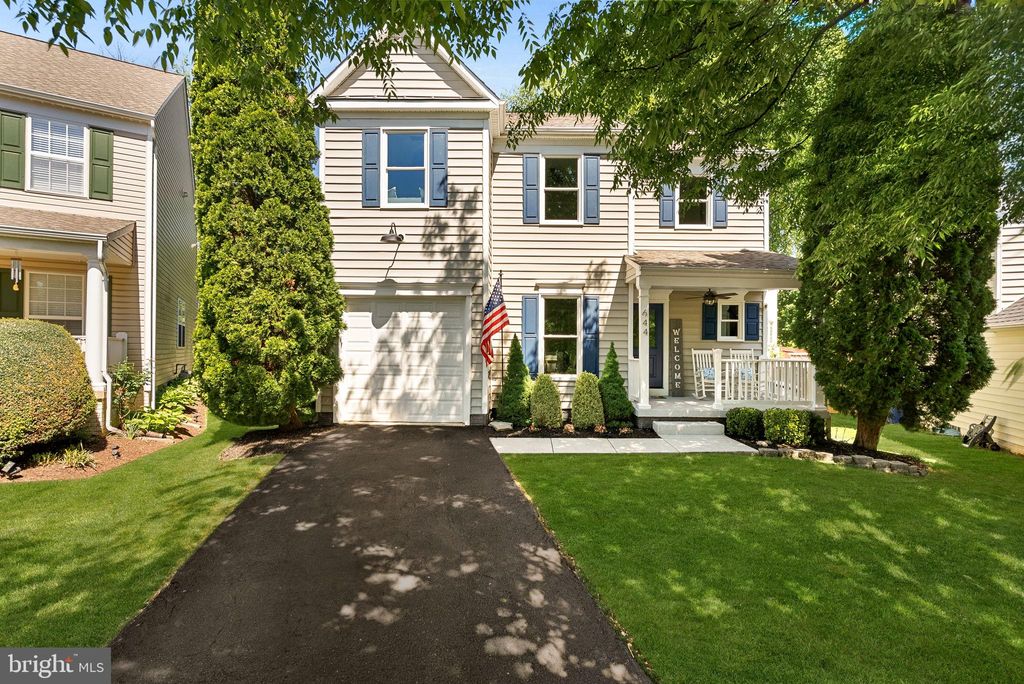 Photo of 644 Nathan Place NE, LEESBURG, VA 20176 (MLS # VALO2126124)