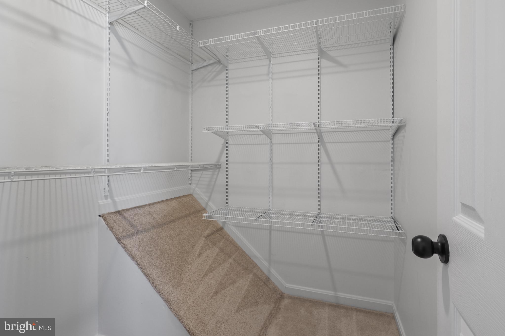 GROVEWOOD - Residential