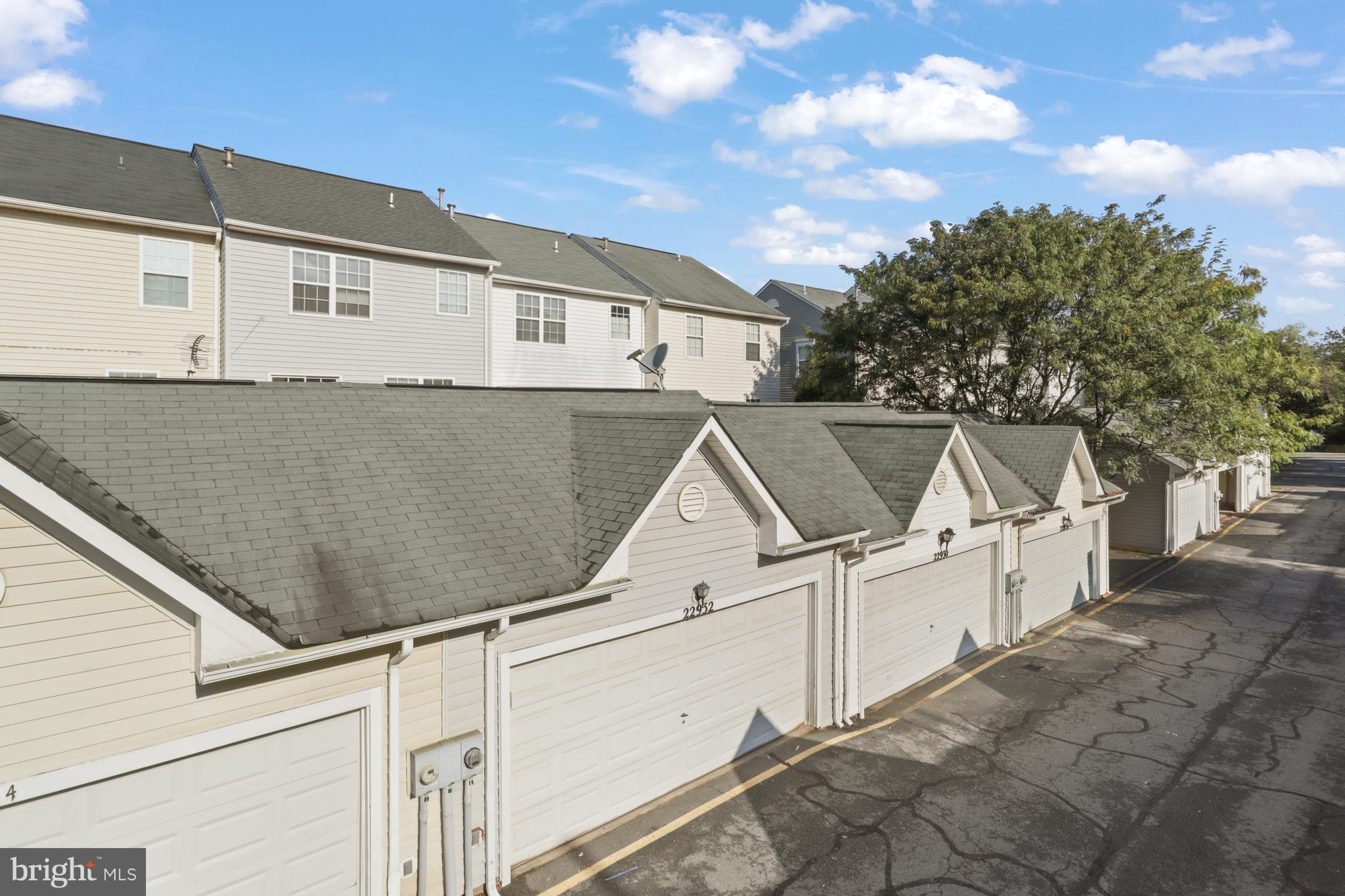 GROVEWOOD - Residential