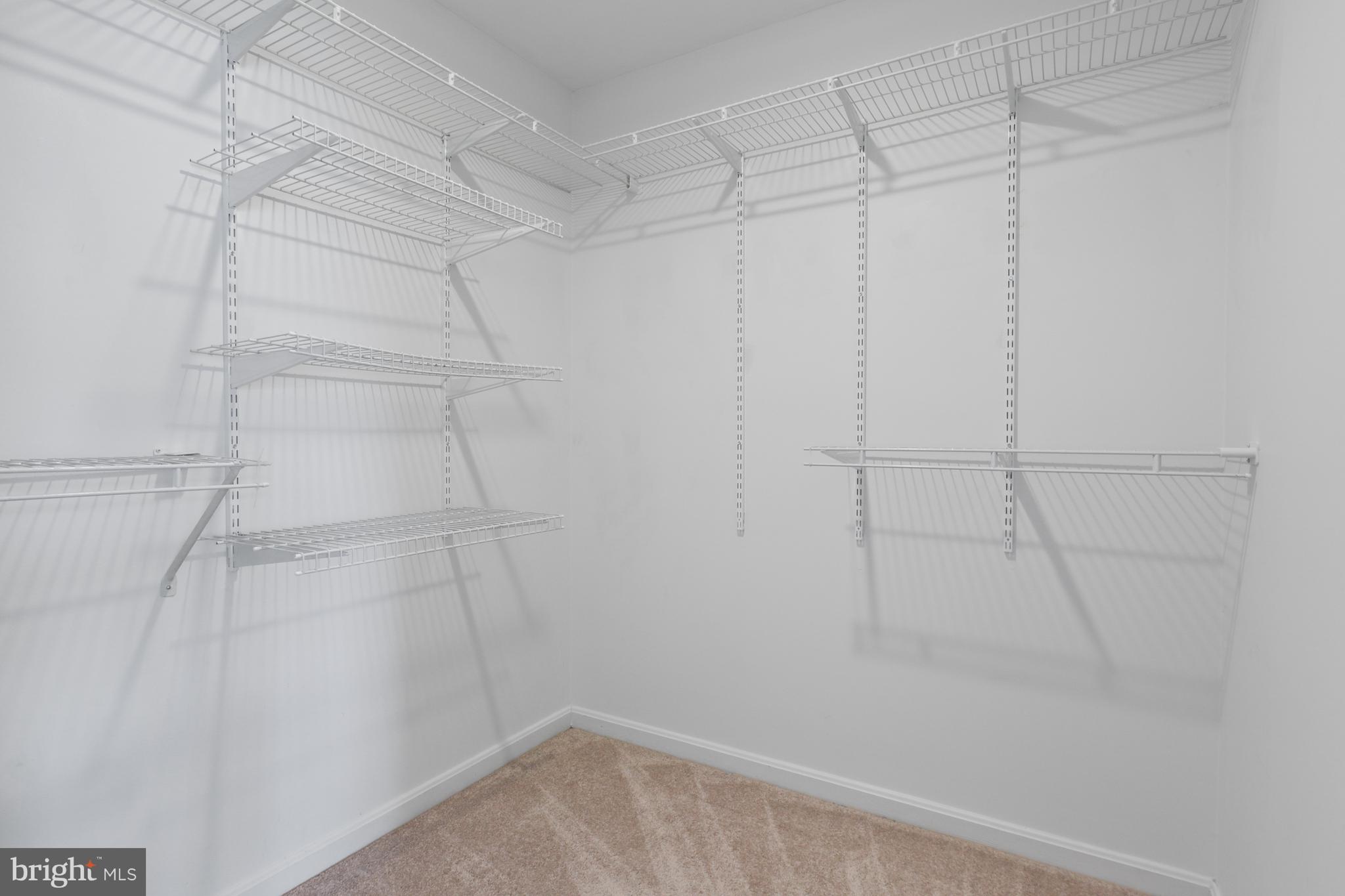 GROVEWOOD - Residential