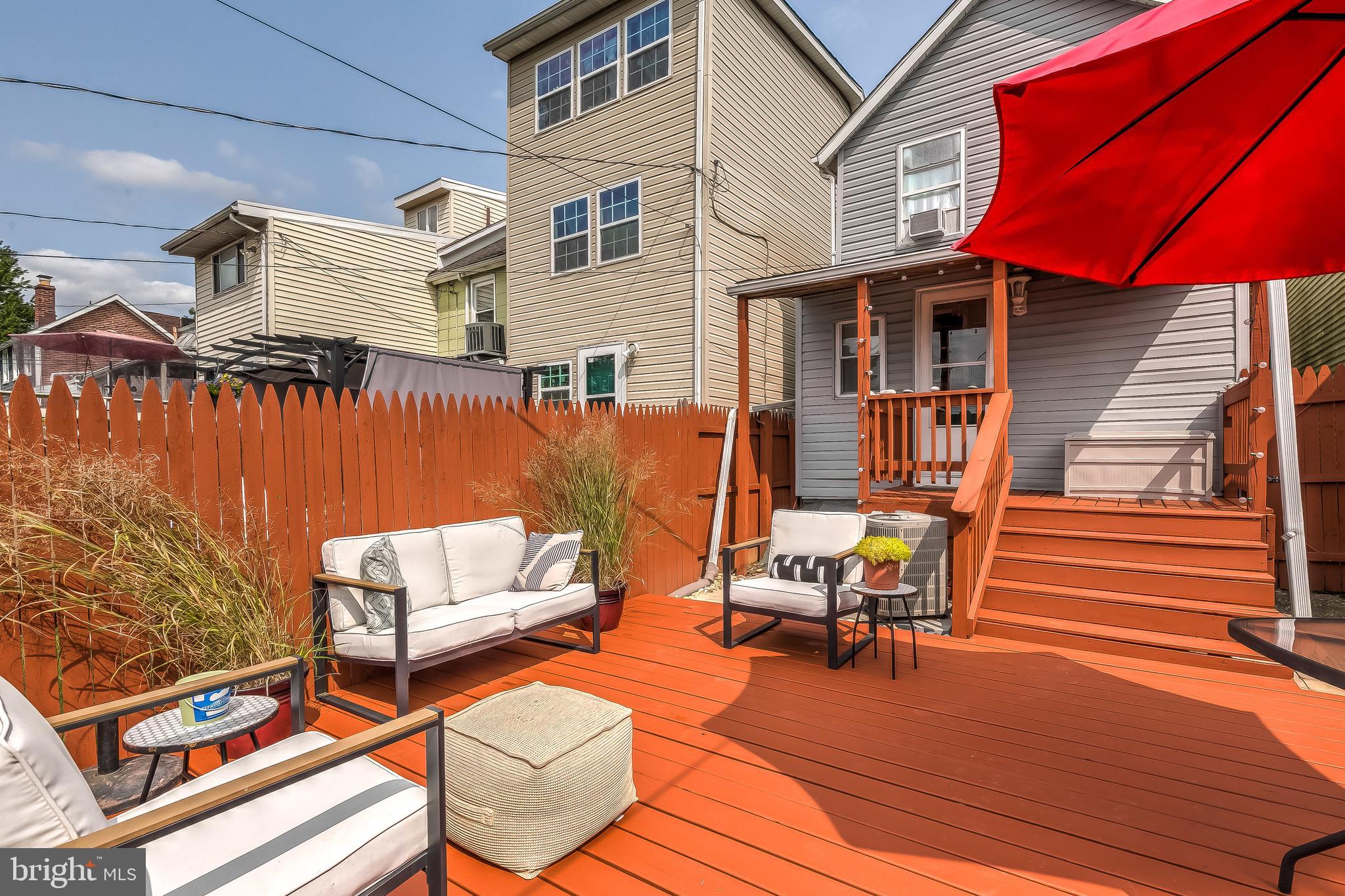 HAMPDEN HISTORIC DISTRICT - Residential