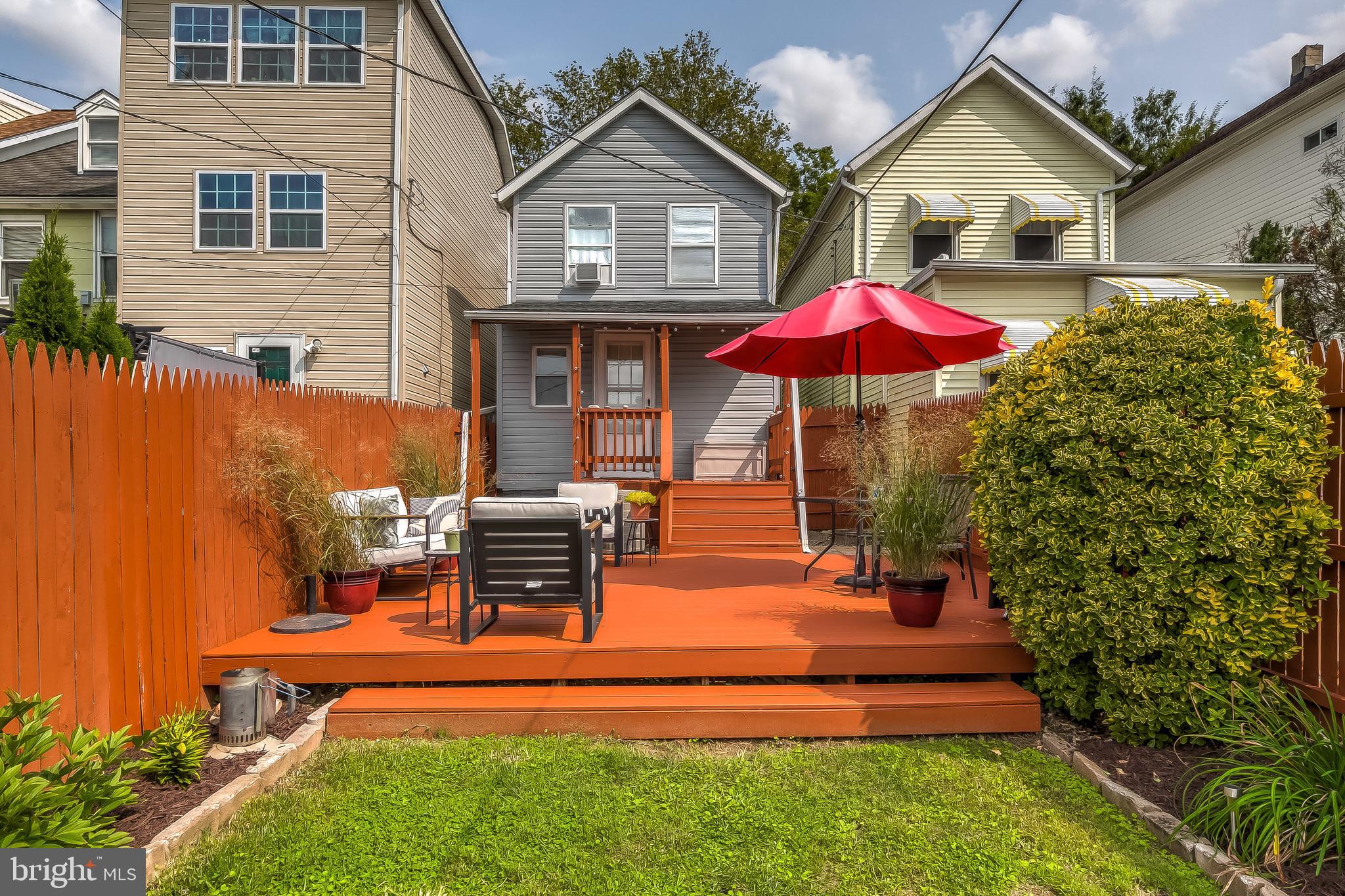 HAMPDEN HISTORIC DISTRICT - Residential