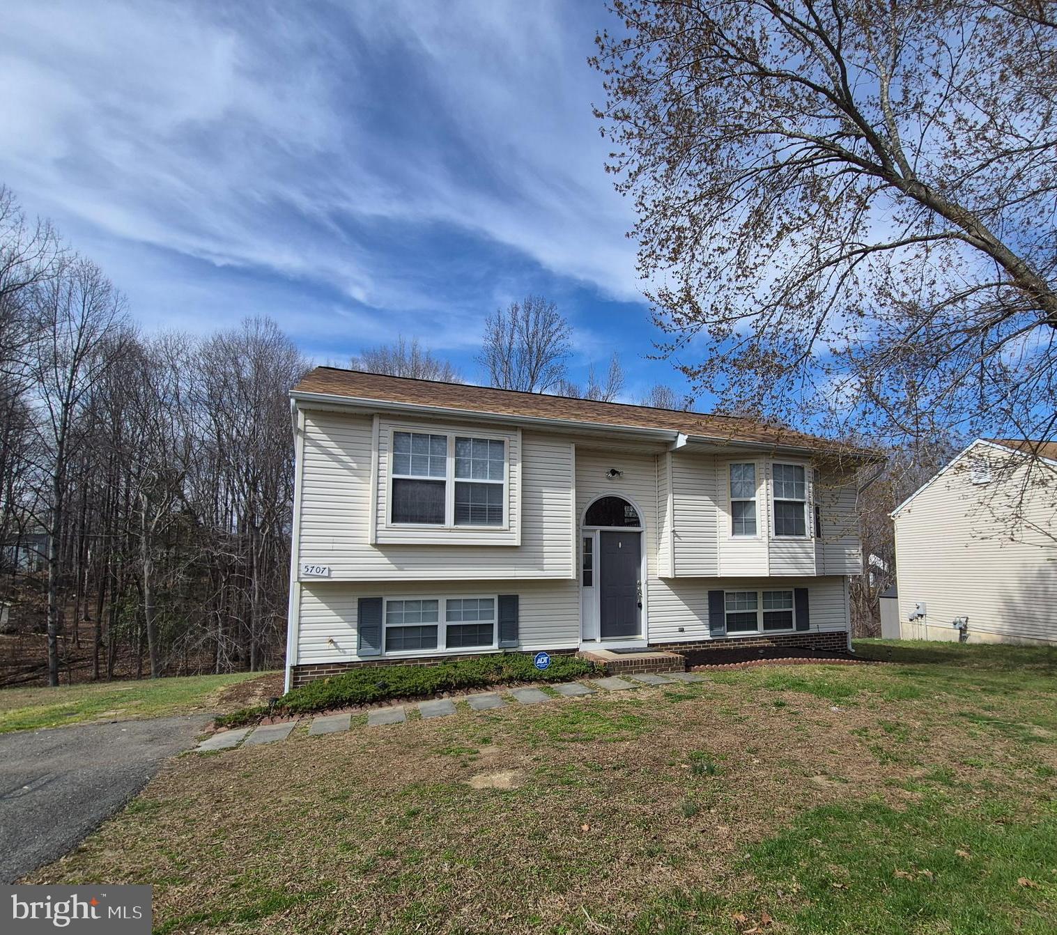 5707 STONE MEADOW DRIVE