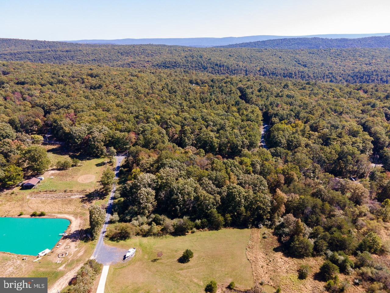 QUAKER LAKE SUBDIVISION - Land