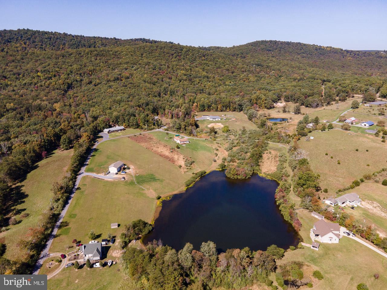 QUAKER LAKE SUBDIVISION - Land