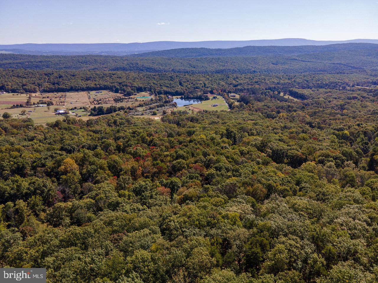 QUAKER LAKE SUBDIVISION - Land