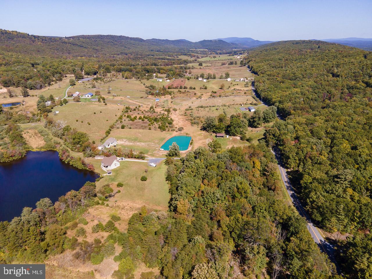 QUAKER LAKE SUBDIVISION - Land