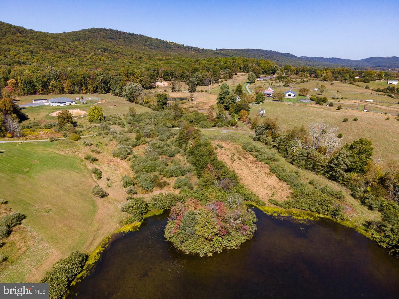 QUAKER LAKE SUBDIVISION - Land