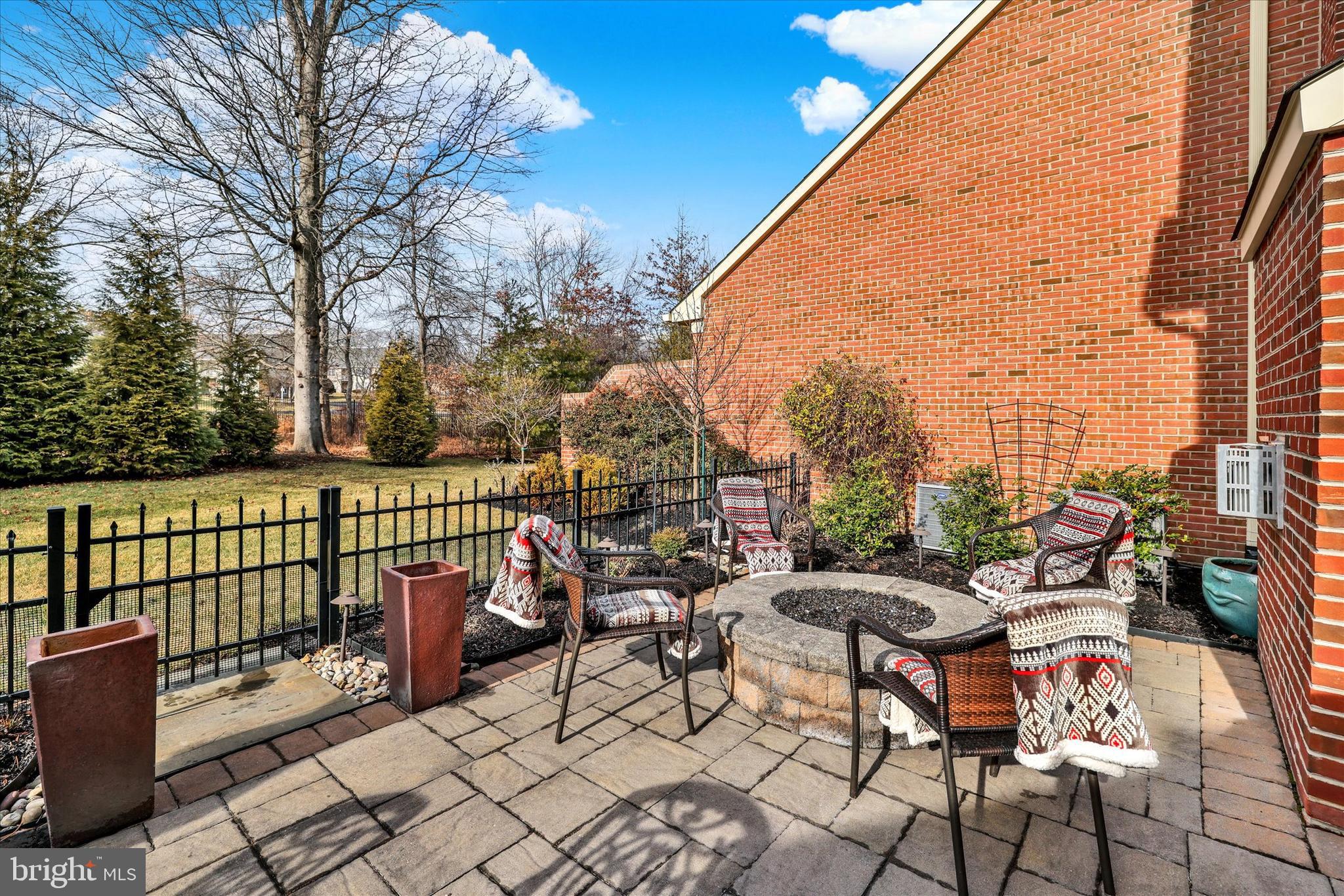 DELANCEY COURT - Residential