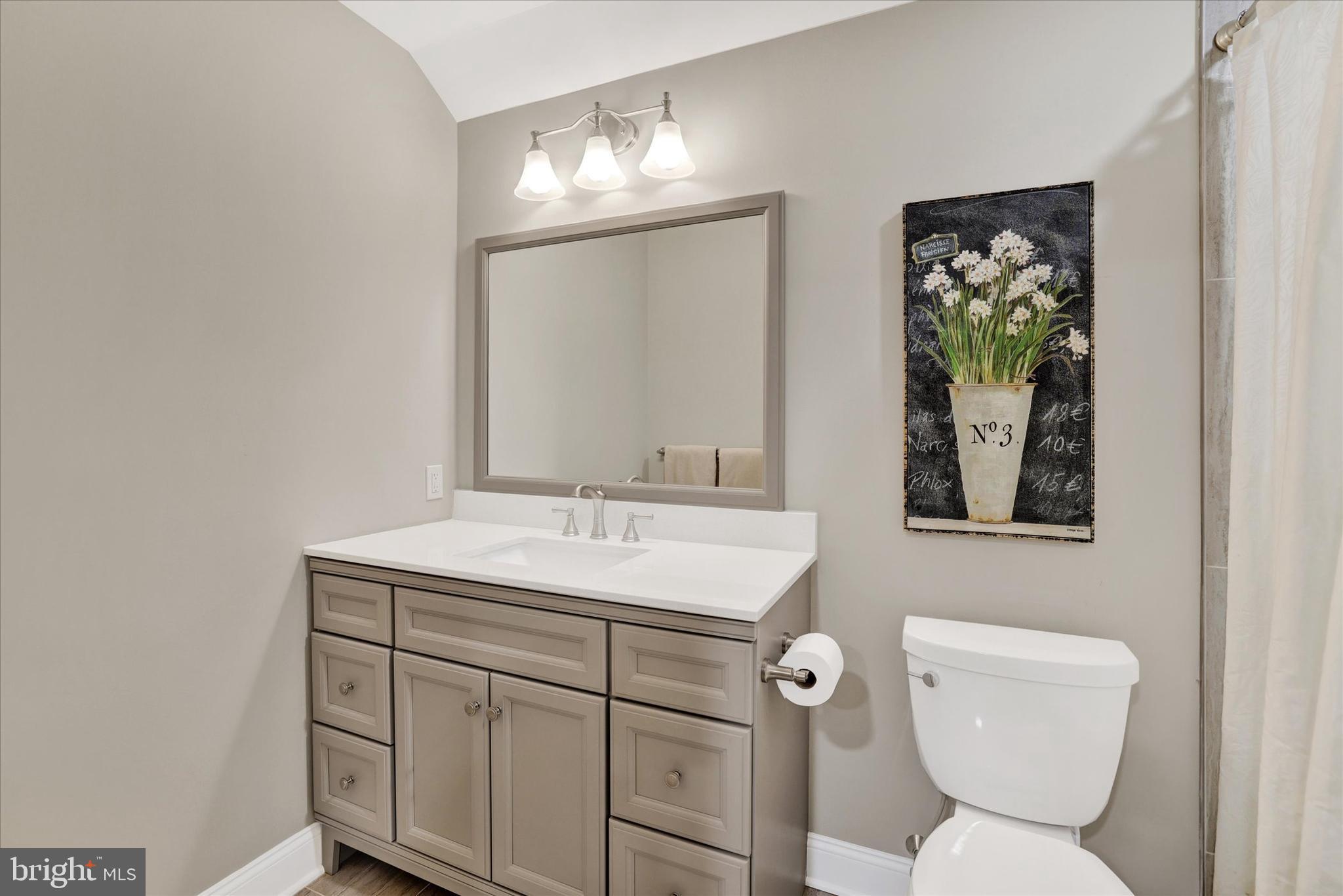 DELANCEY COURT - Residential