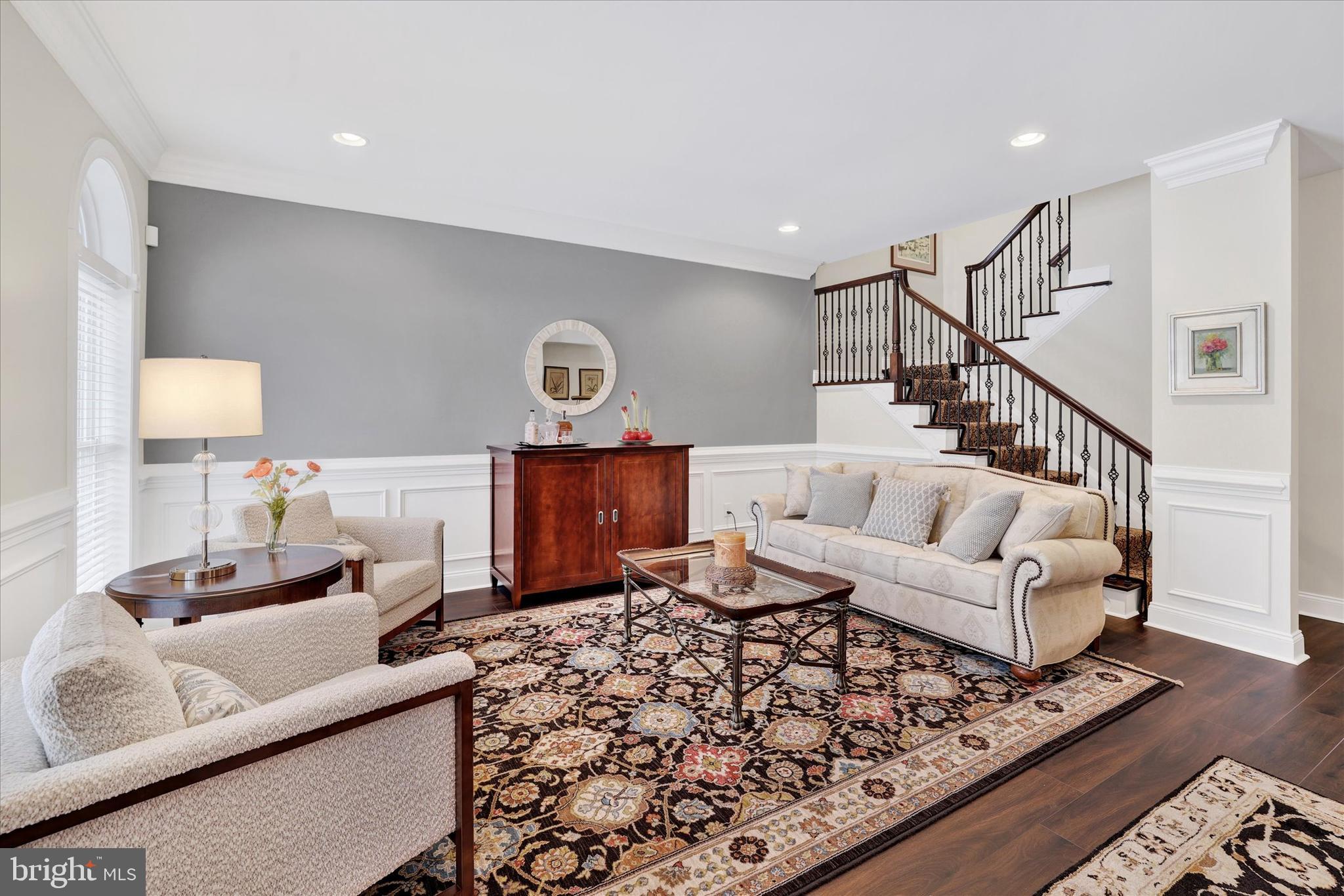 35 RITTENHOUSE CIRCLE