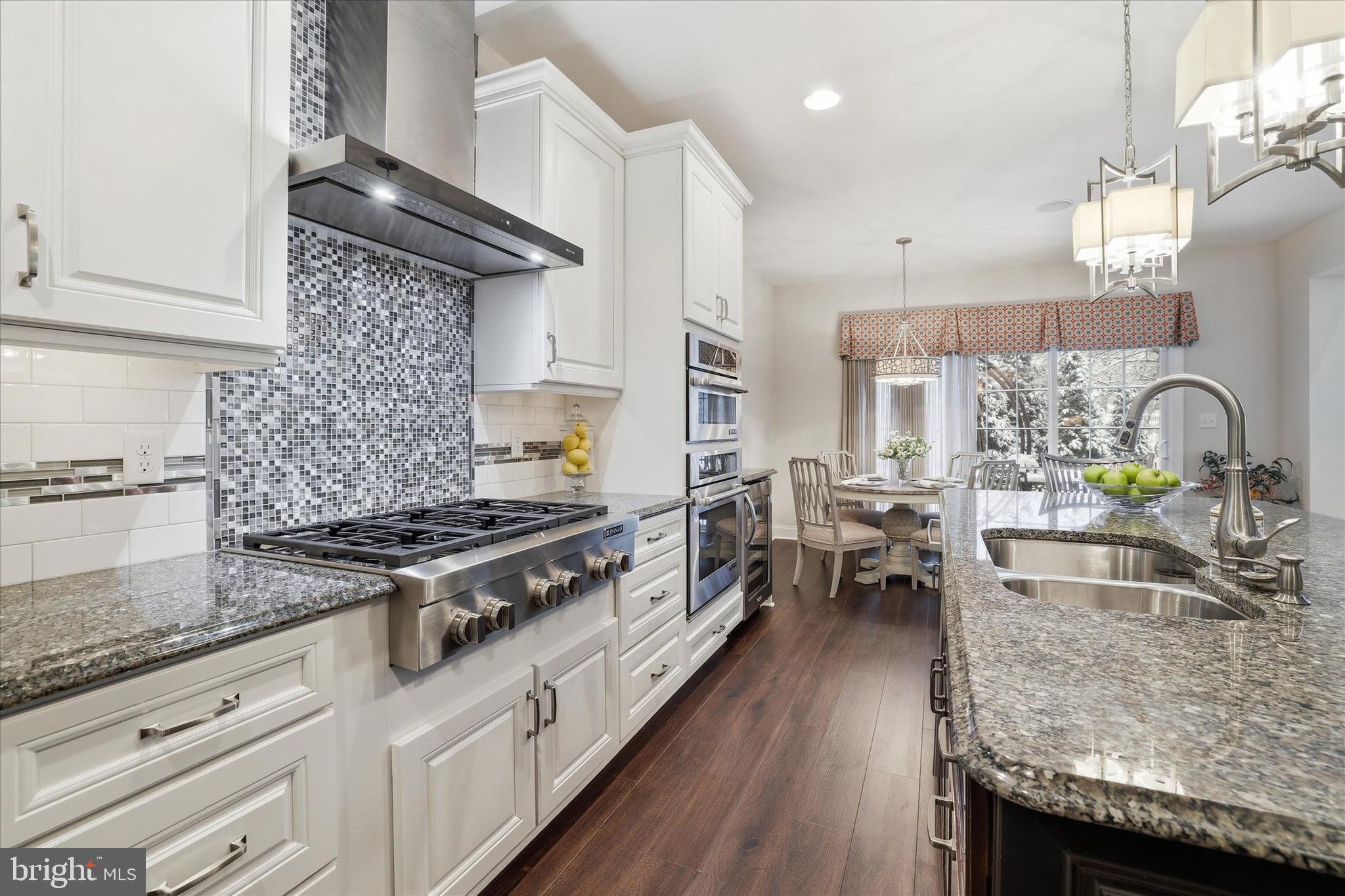 DELANCEY COURT - Residential