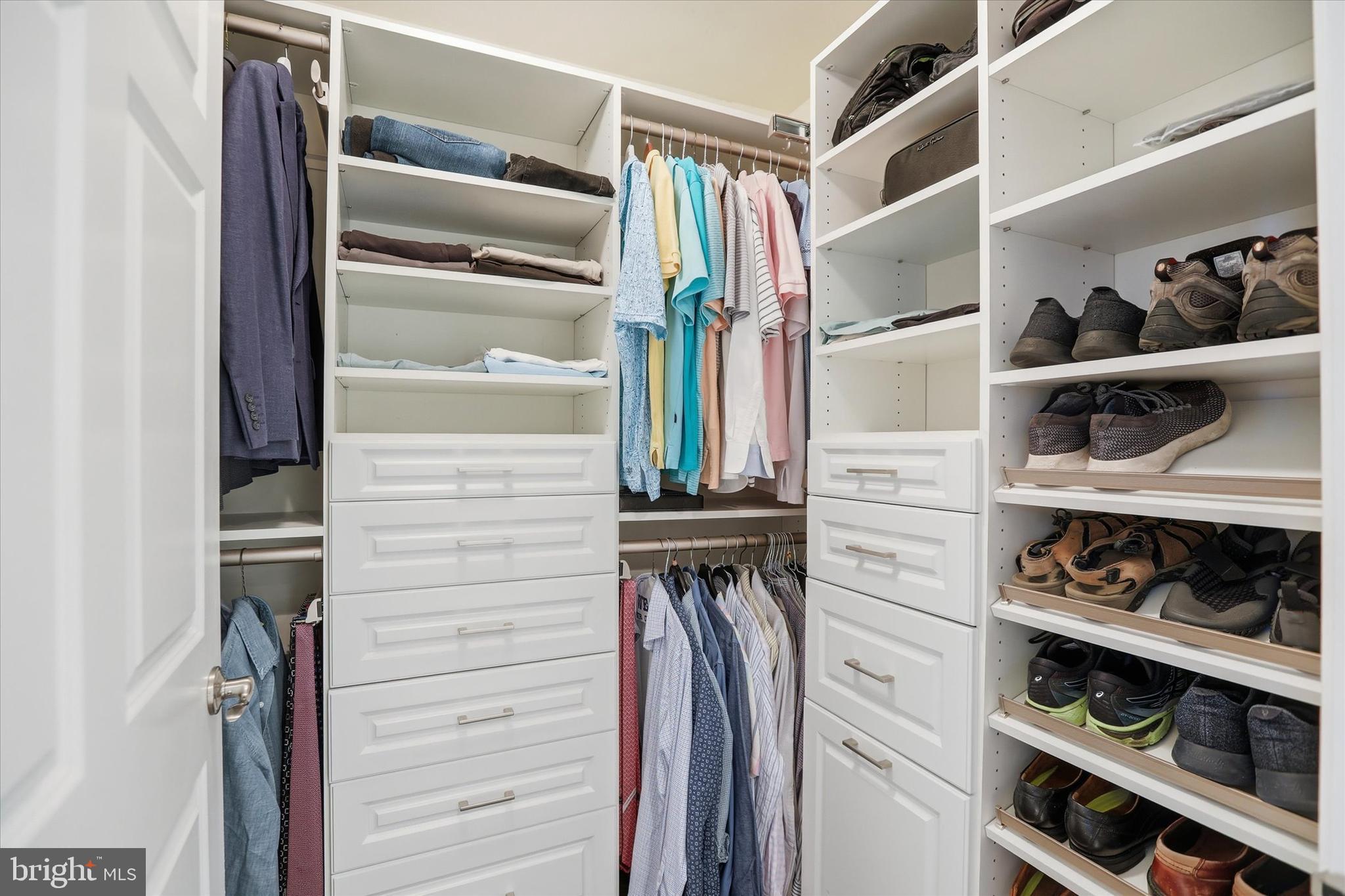 DELANCEY COURT - Residential