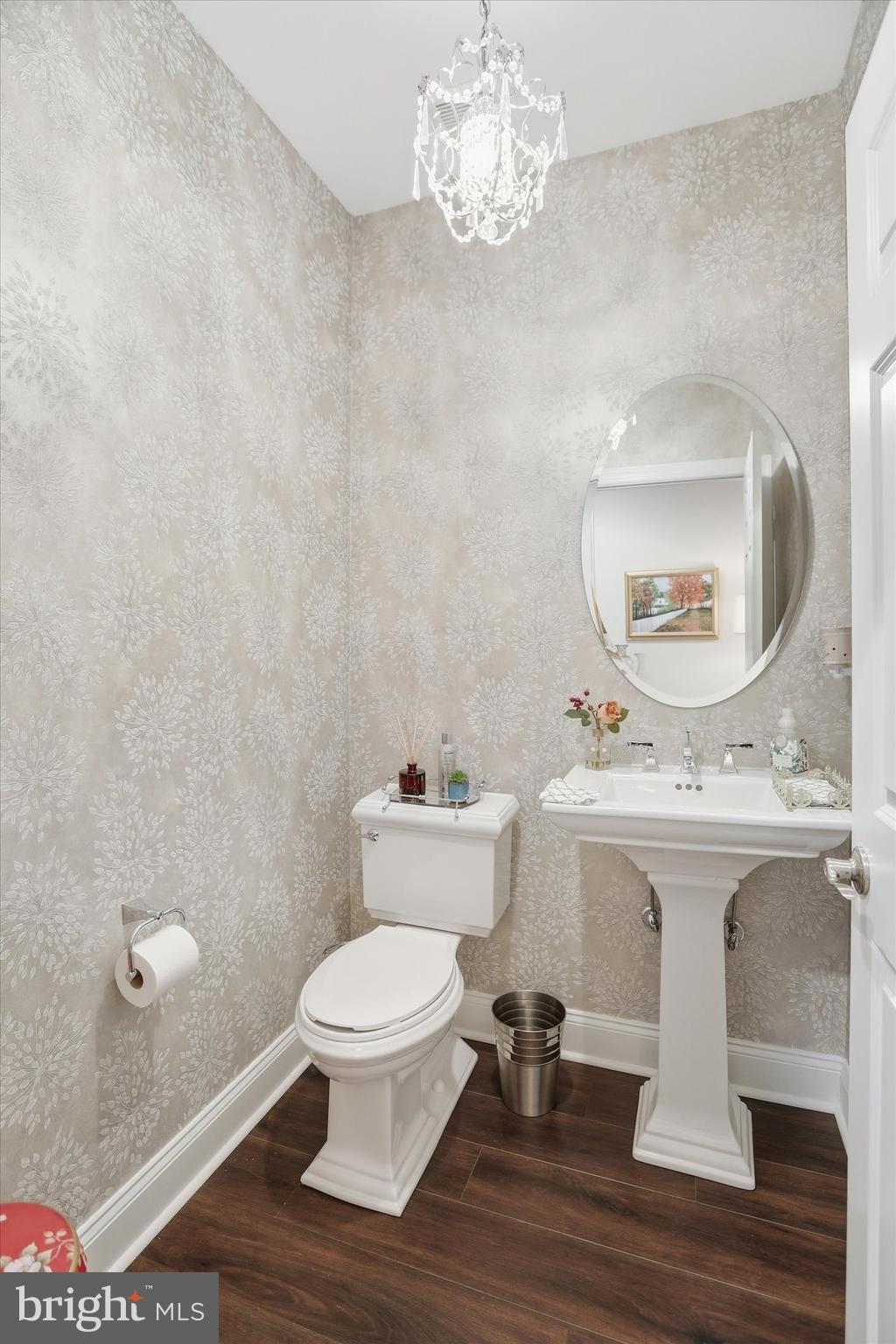 DELANCEY COURT - Residential