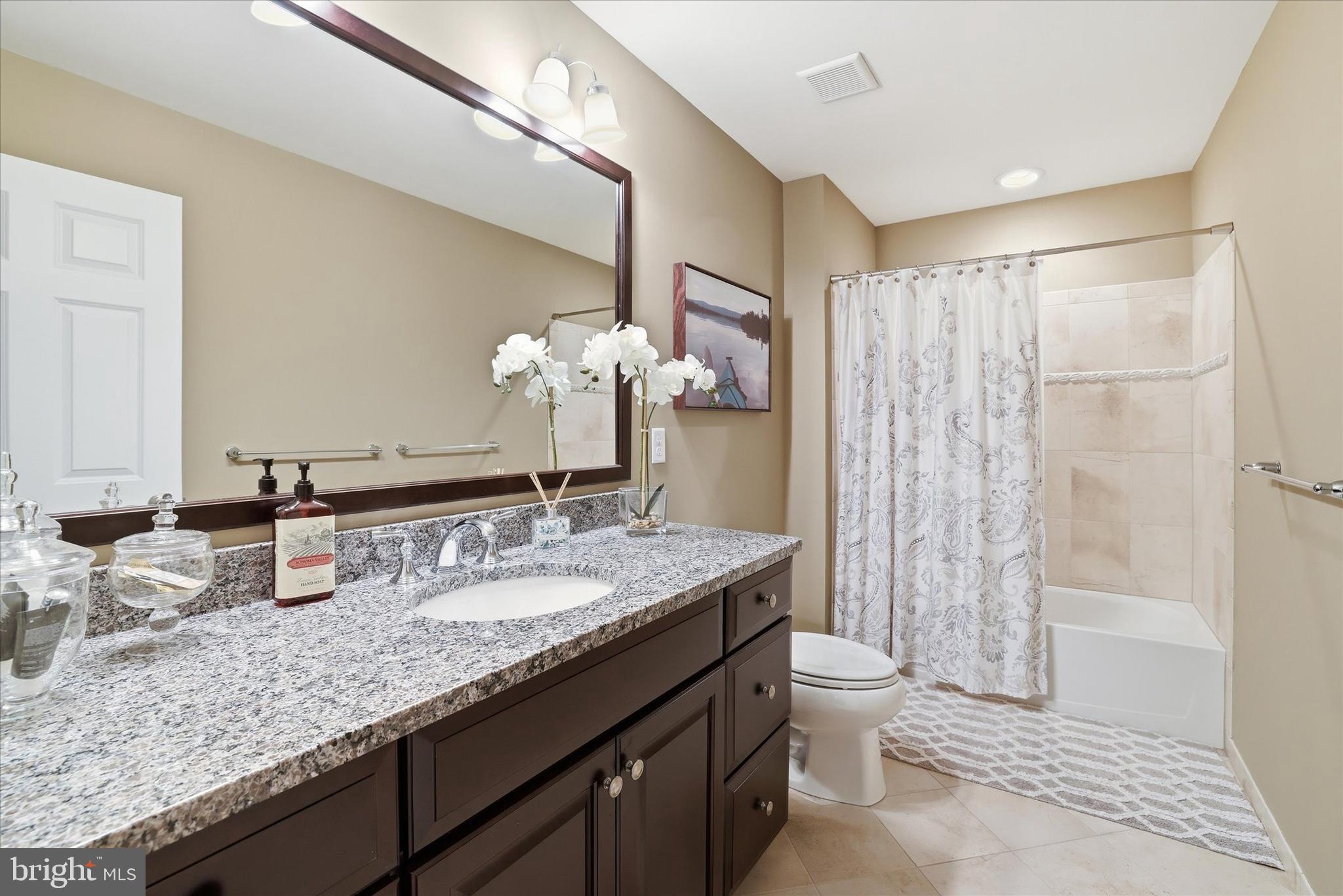 DELANCEY COURT - Residential