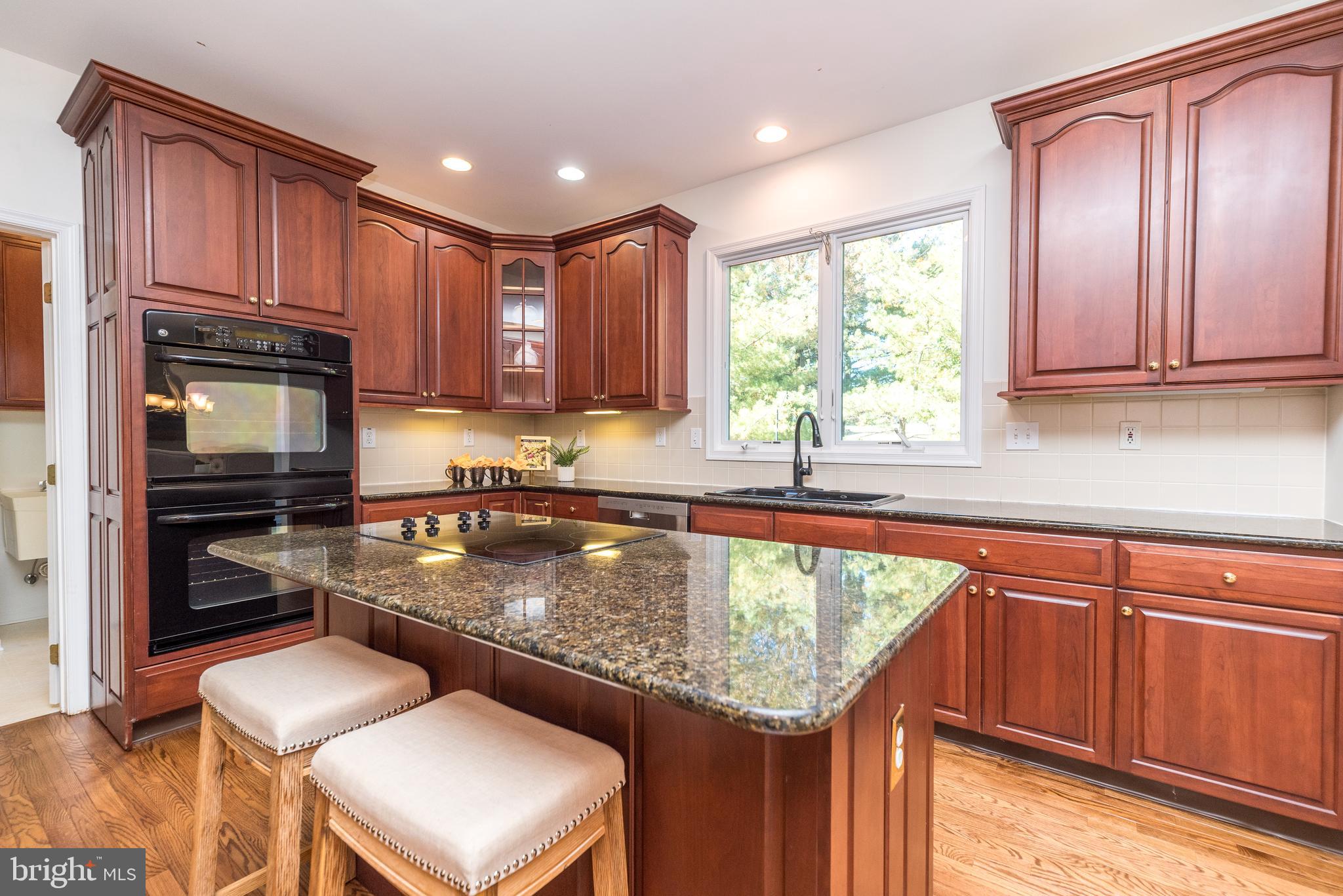 BUCKS CTY COUNTRYC - Residential