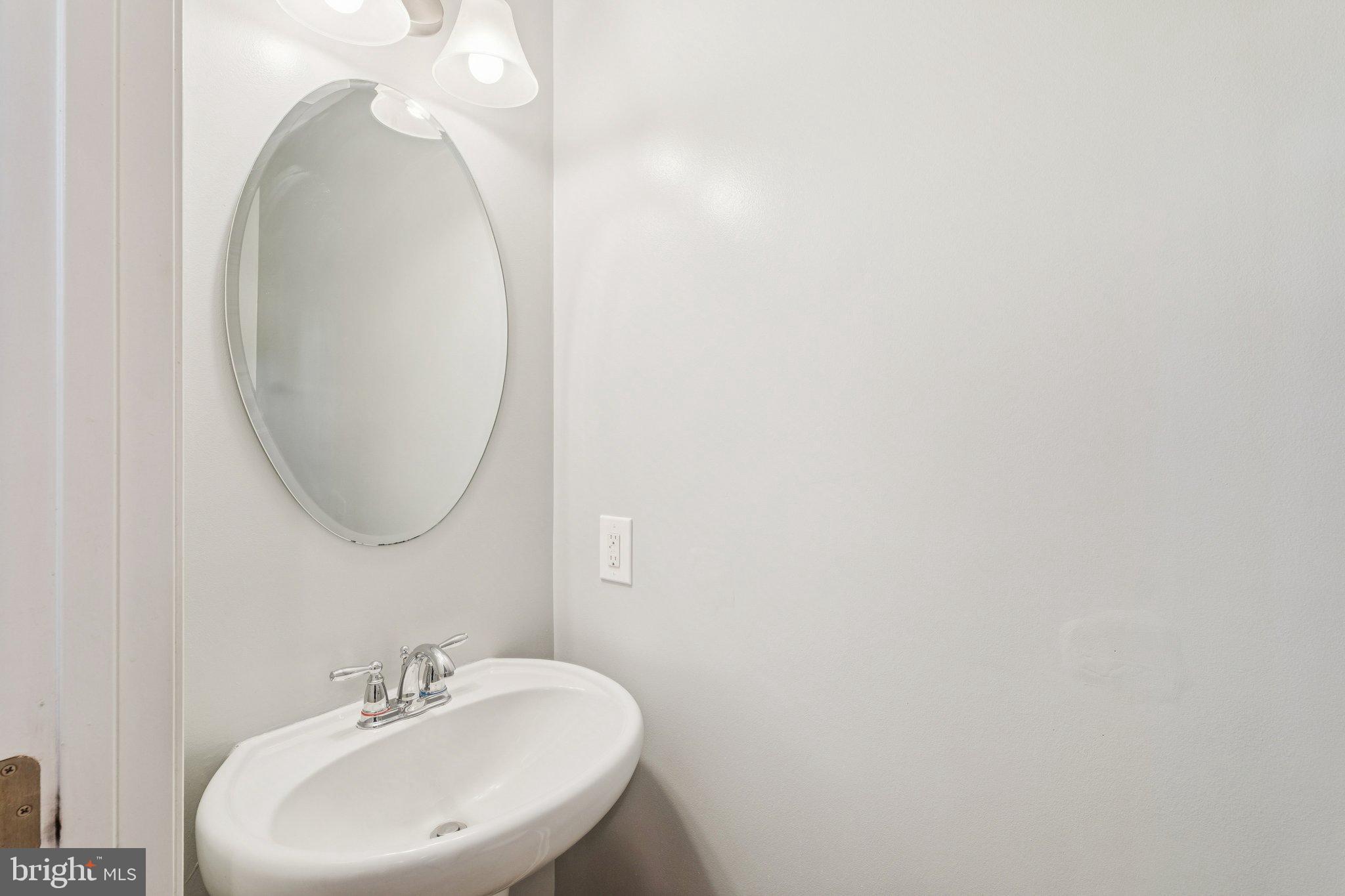 BROOKFIELD - Residential