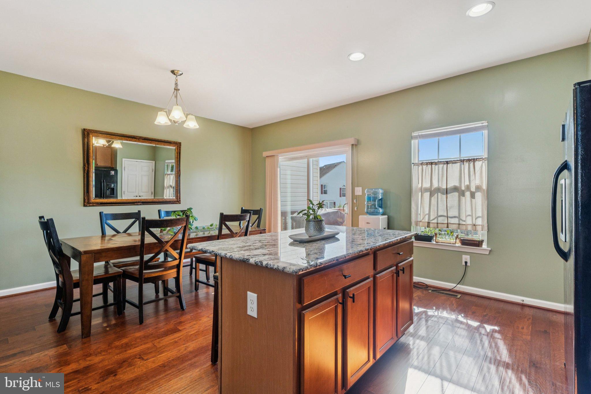 BROOKFIELD - Residential