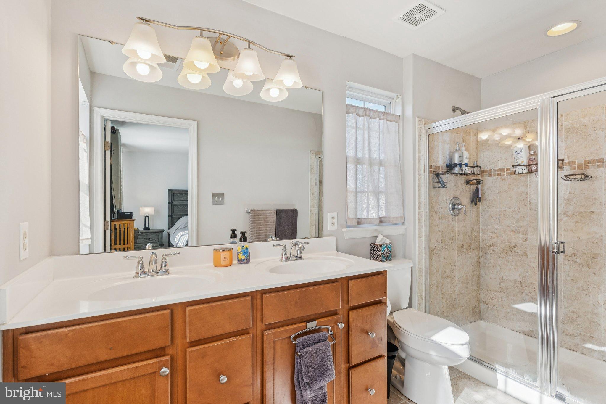 BROOKFIELD - Residential