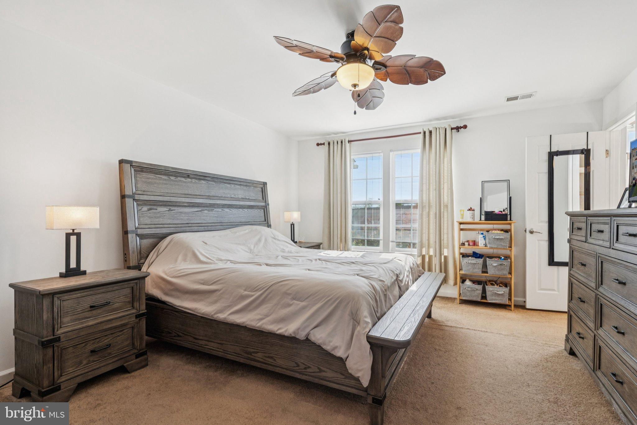 BROOKFIELD - Residential