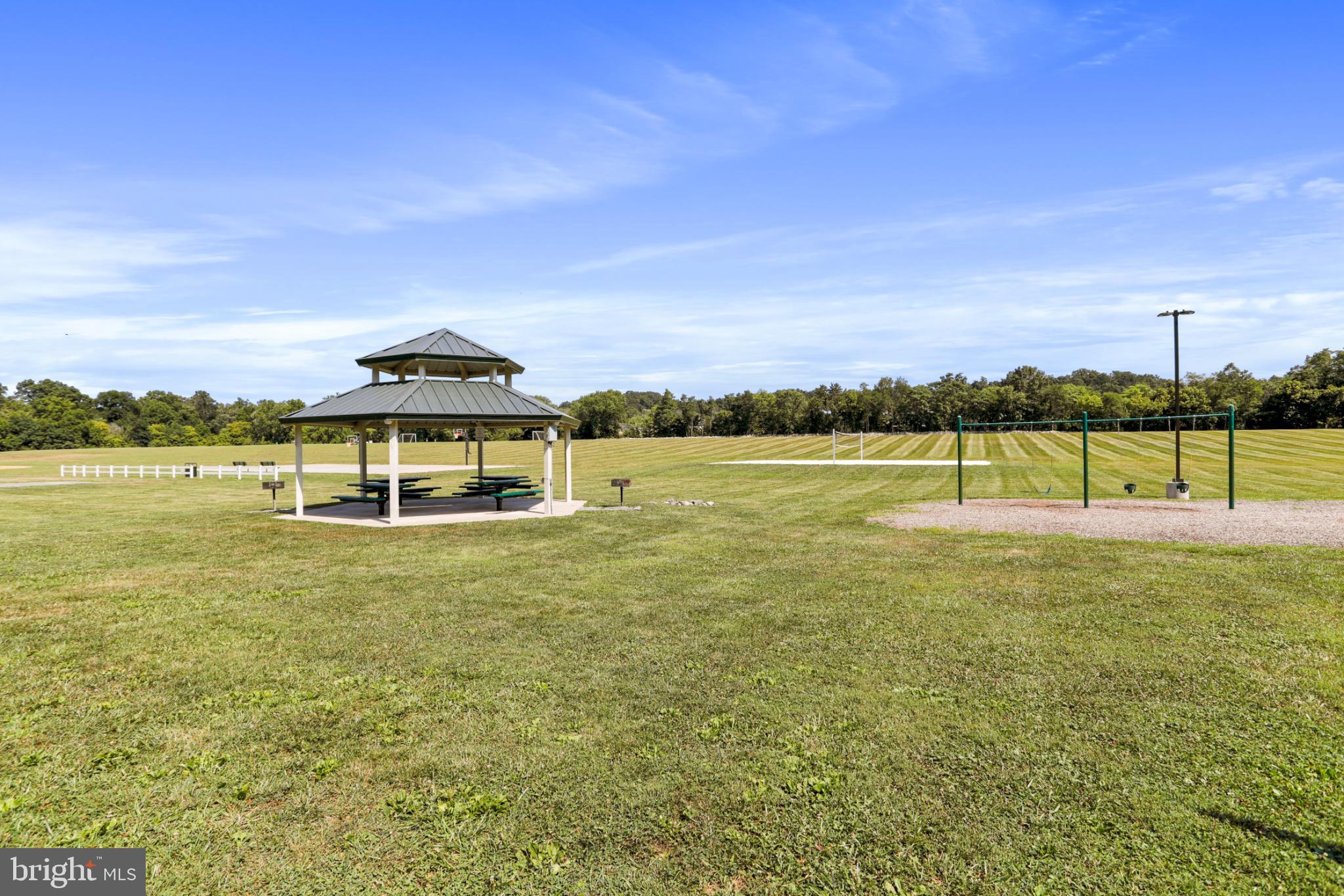 BROOKFIELD - Residential