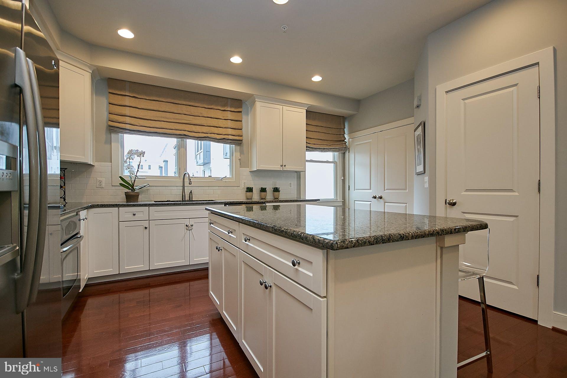 OLD TOWN COMMONS - Residential Lease