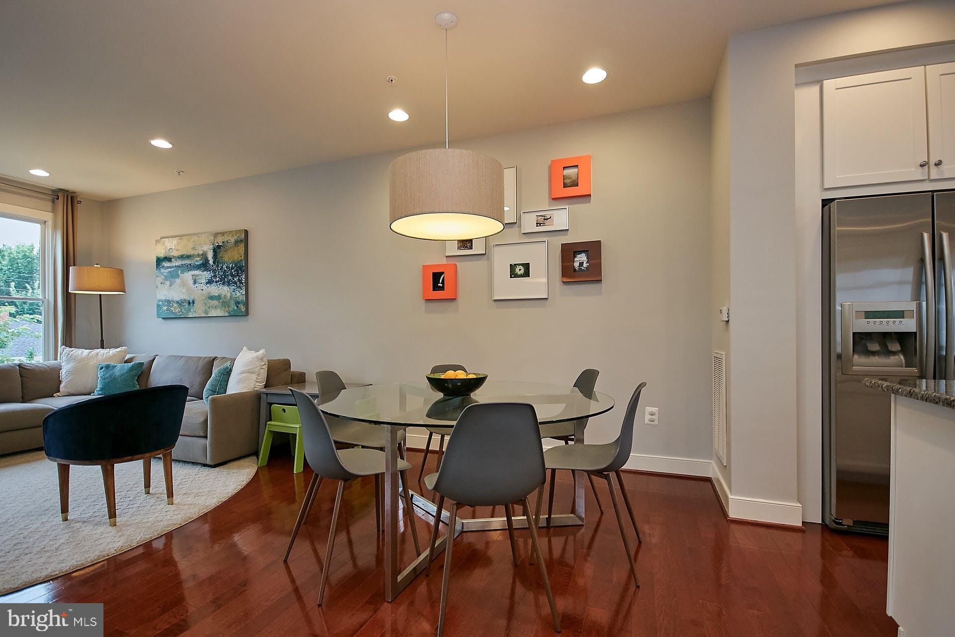 OLD TOWN COMMONS - Residential Lease