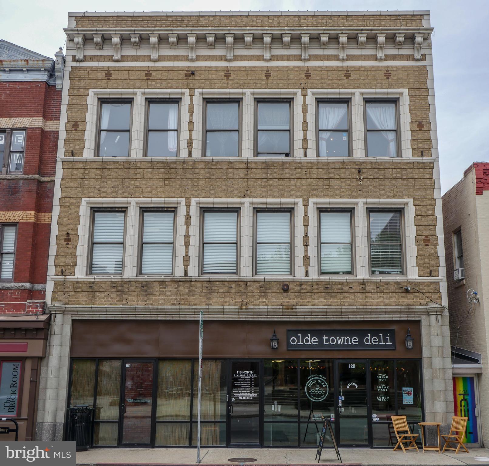 - Commercial Lease