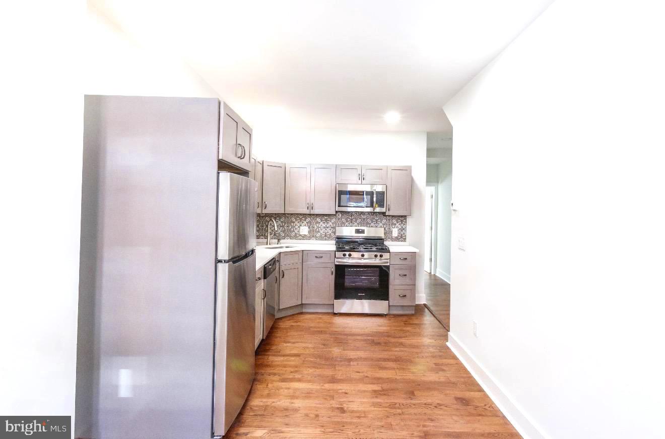 FAIRMOUNT - Residential Income