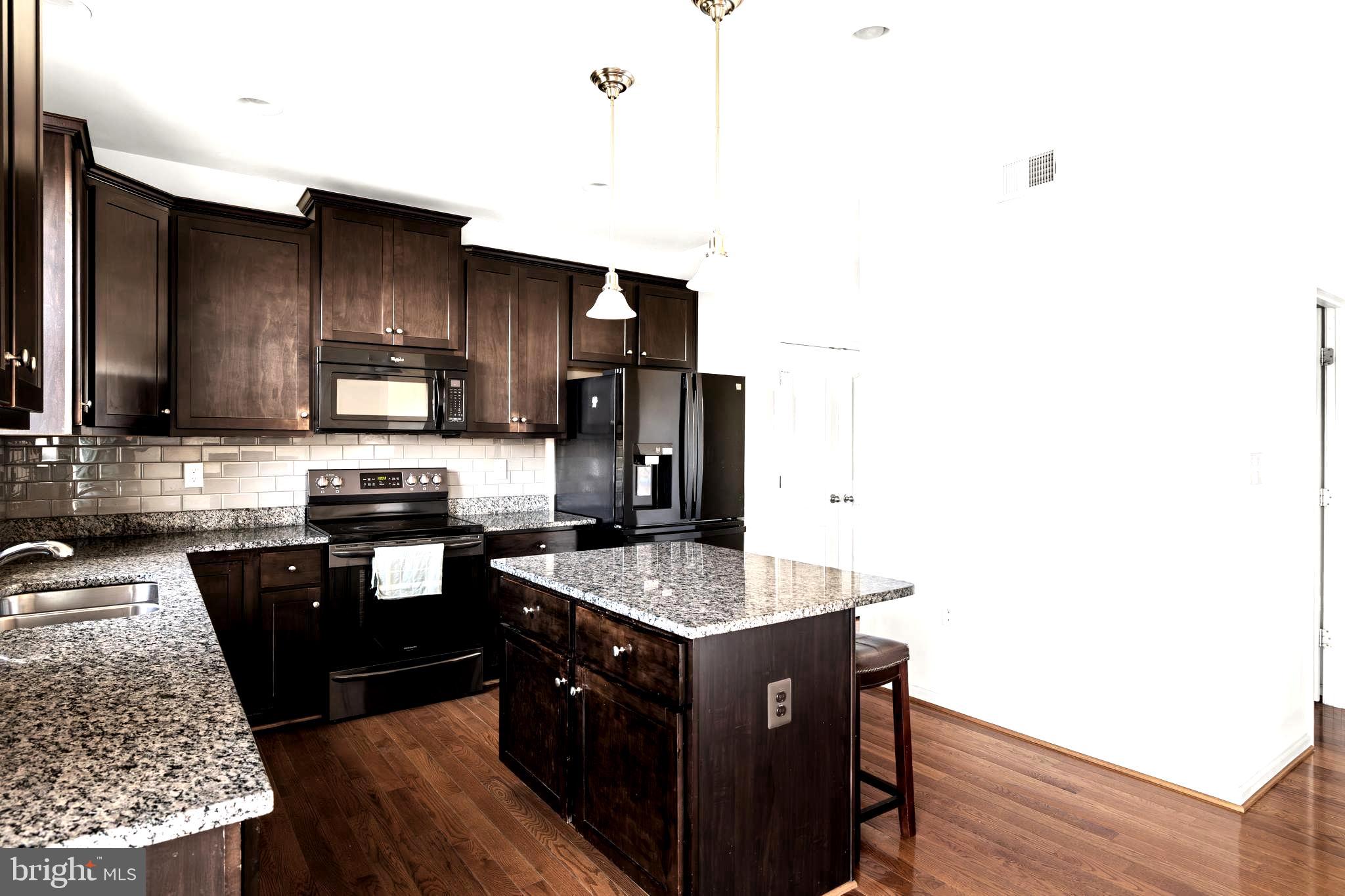 RED BUD RUN III - Residential