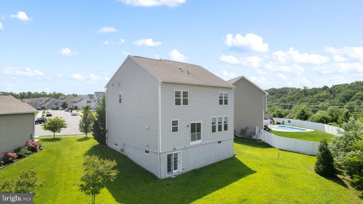 RED BUD RUN III - Residential