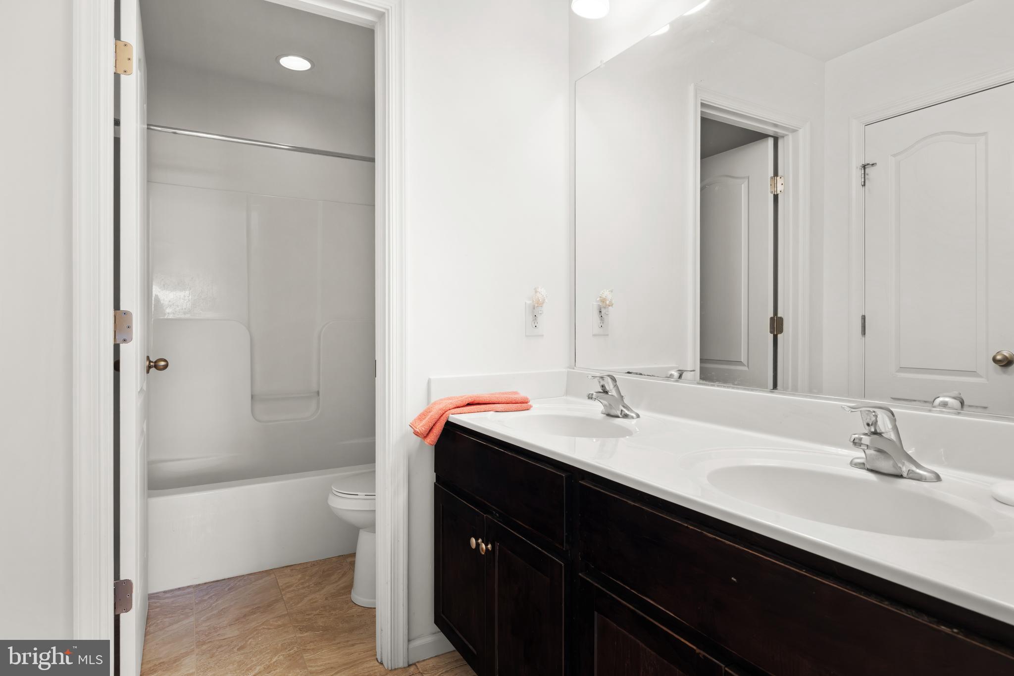 RED BUD RUN III - Residential