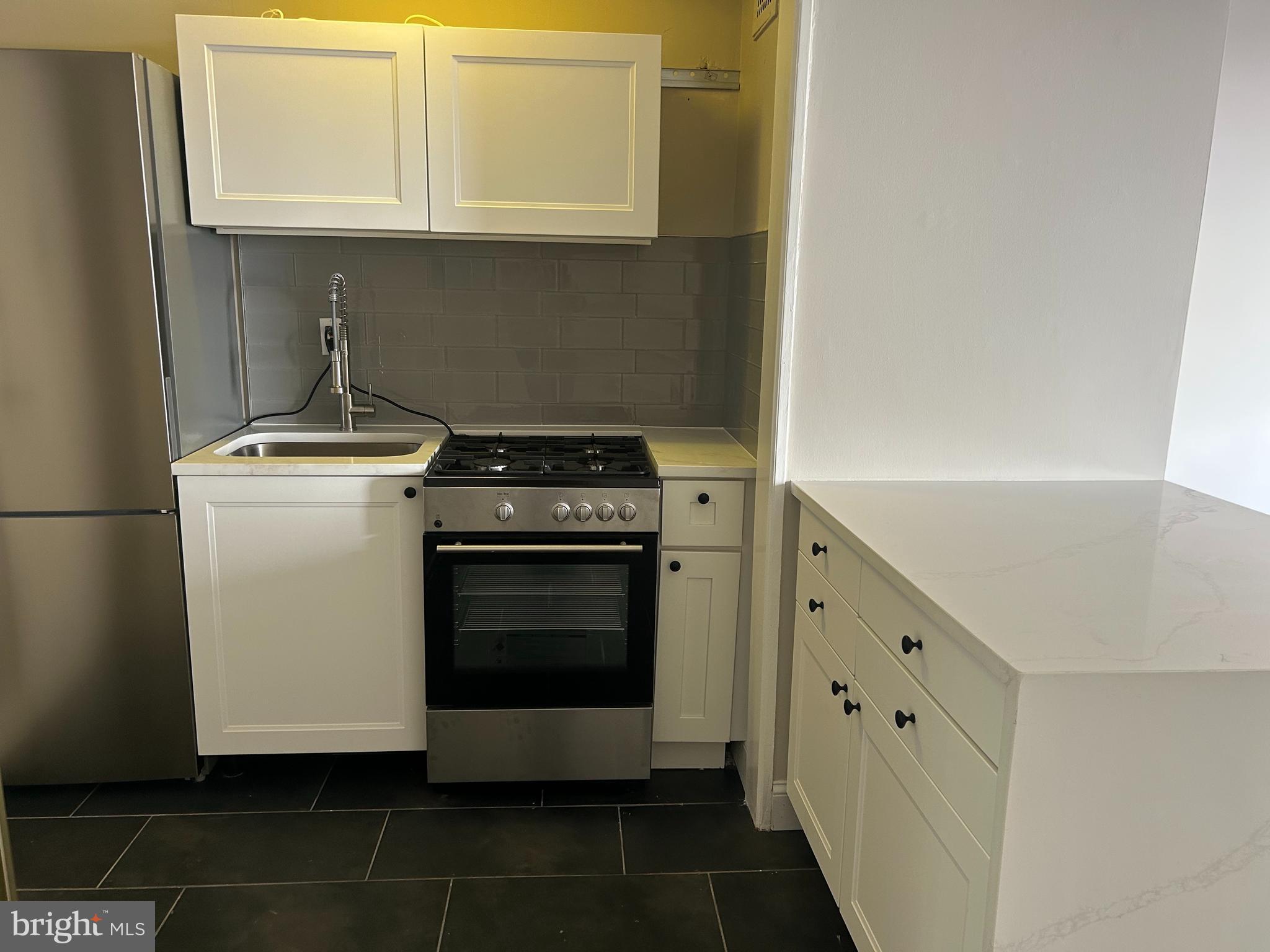 1810 RITTENHOUSE SQUARE 18 1609