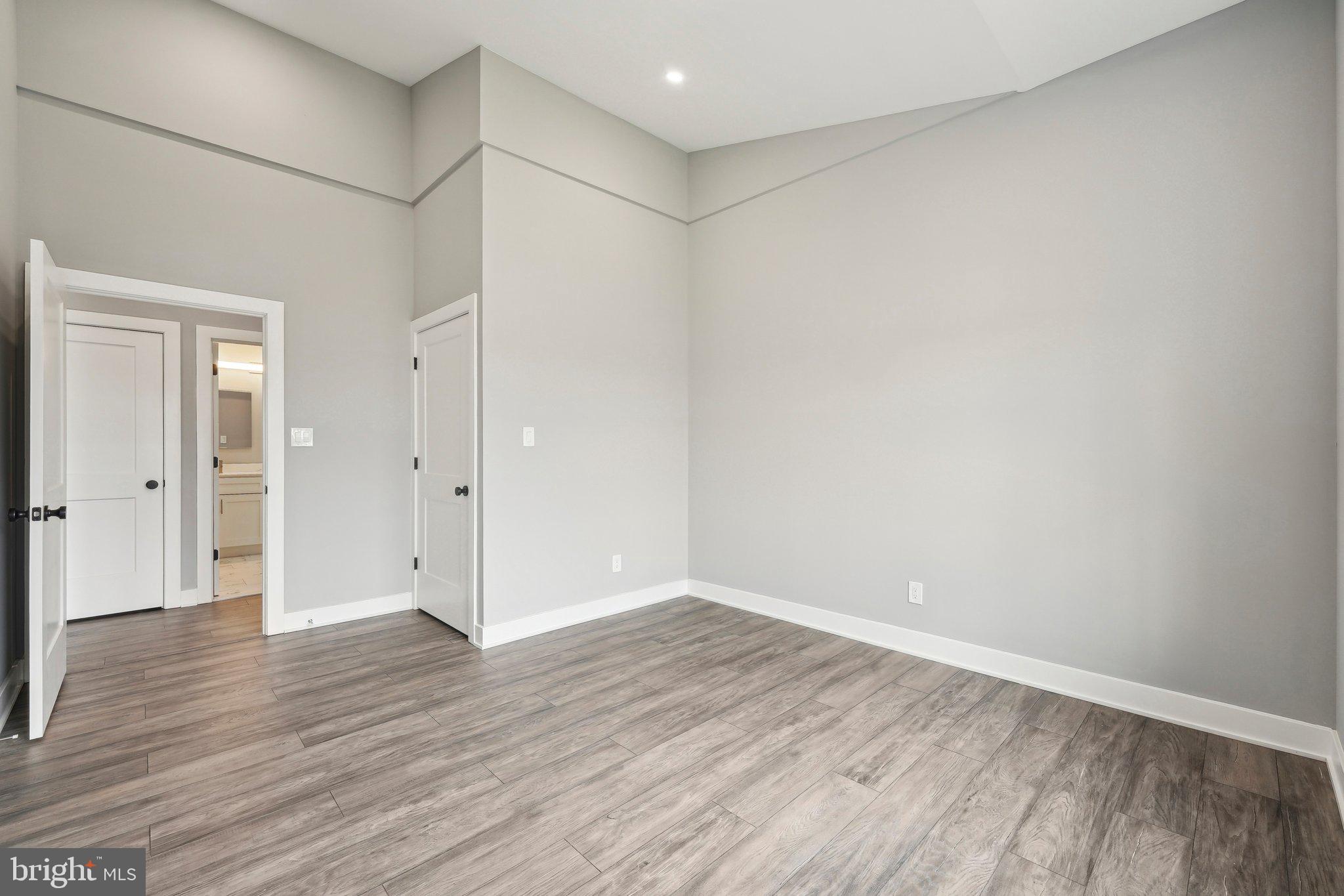 2421 BRISTOL ROAD 304